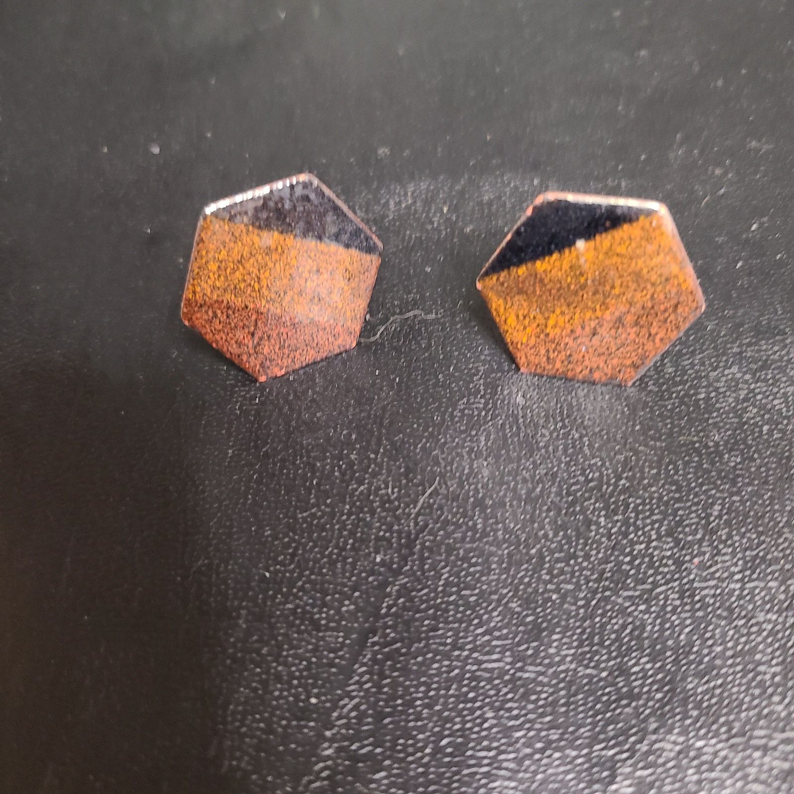 Vintage Vintage Mid-Century Hexagon black brown faux wood cufflinks Size ONE SIZE - 1 Thumbnail