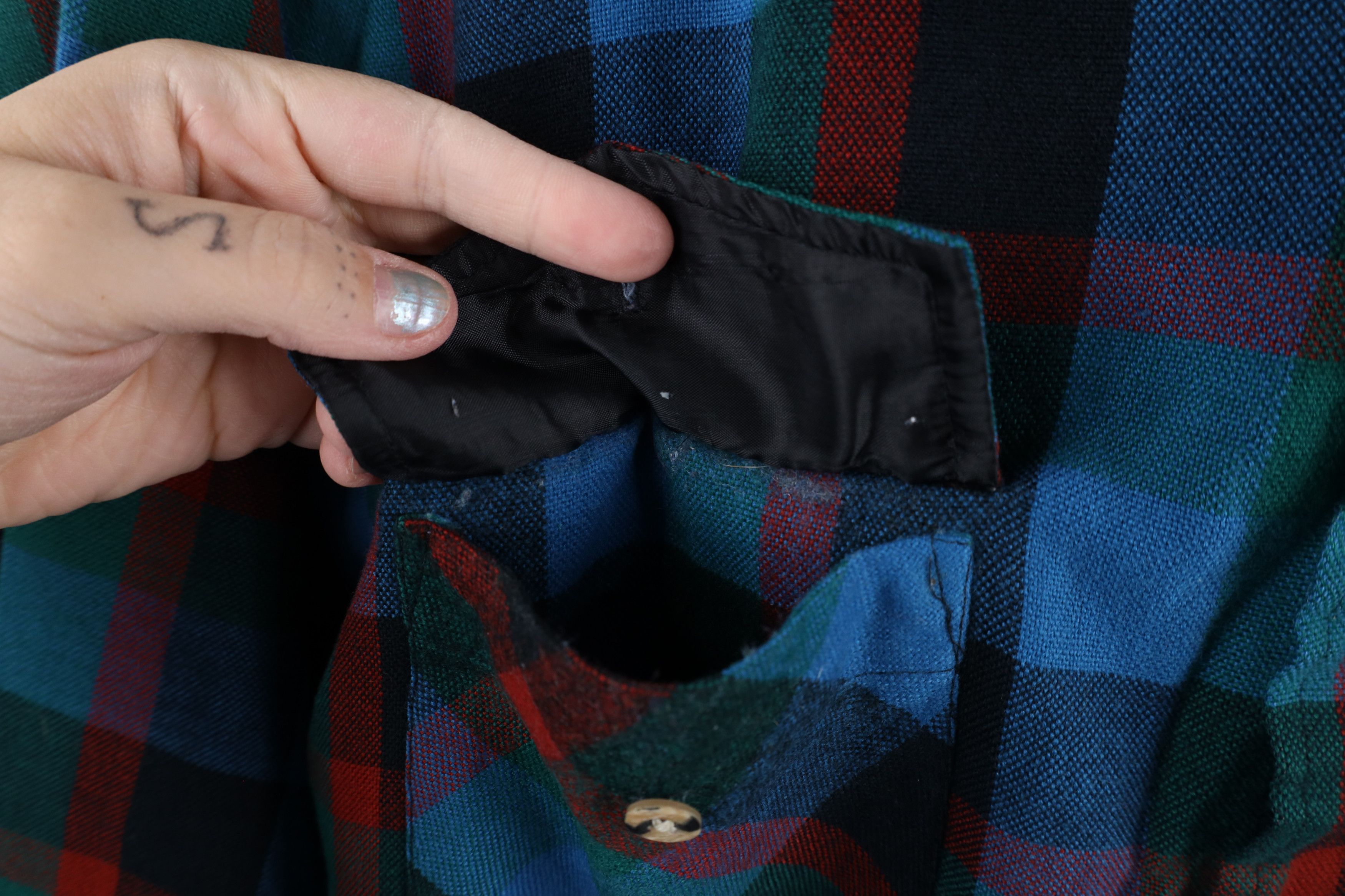 Vintage Vintage 90s Streetwear Collared Button Shirt Rainbow Plaid Size US XL / EU 56 / 4 - 8 Thumbnail
