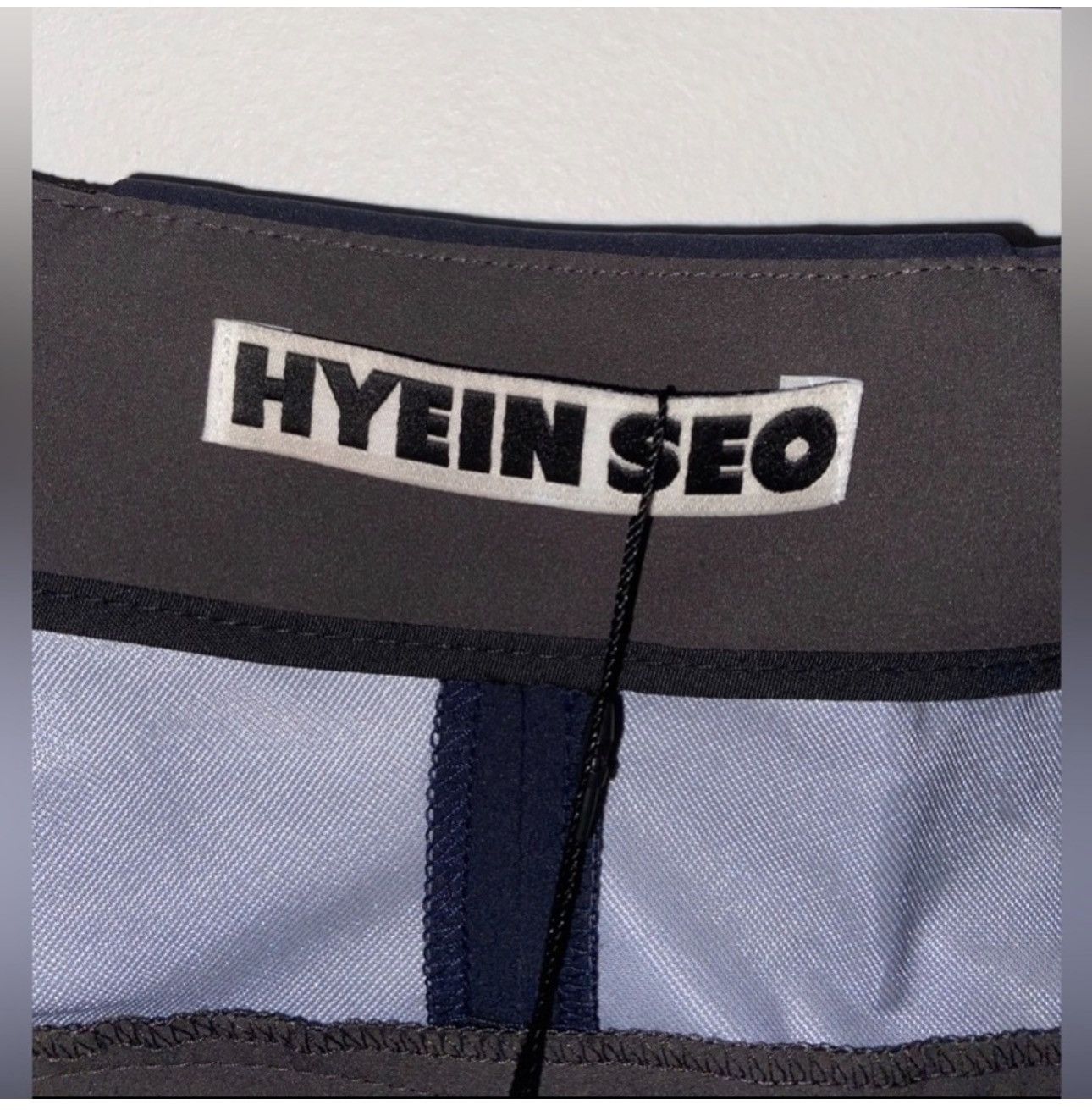 Hyein Seo Hyein Seo Navy Cropped Polyester Trousers size S NWT UNI​​ Size US 30 / EU 46 - 5 Thumbnail