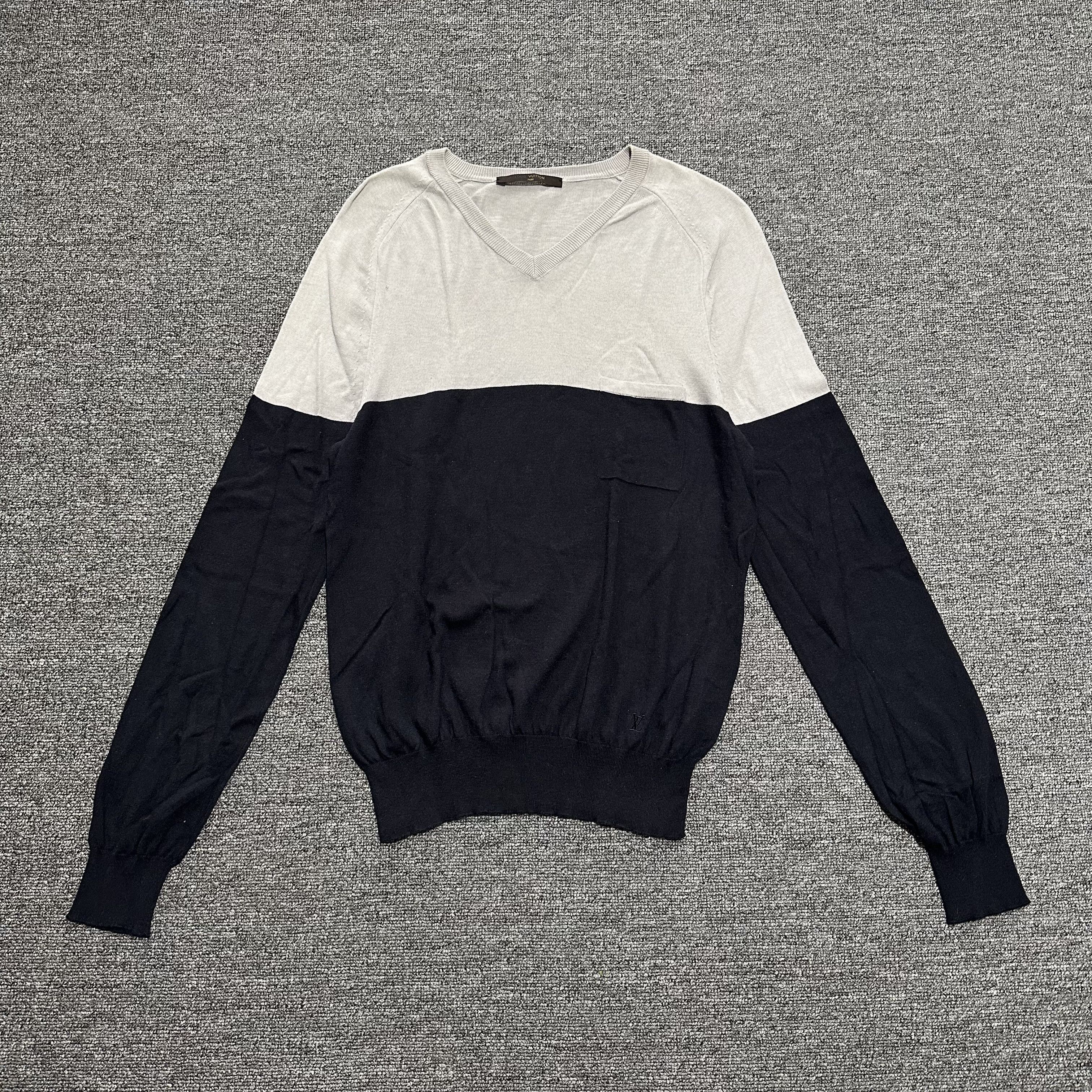 Louis Vuitton Louis Vuitton Vneck Knitwear Size US XS / EU 42 / 0 - 1 Thumbnail