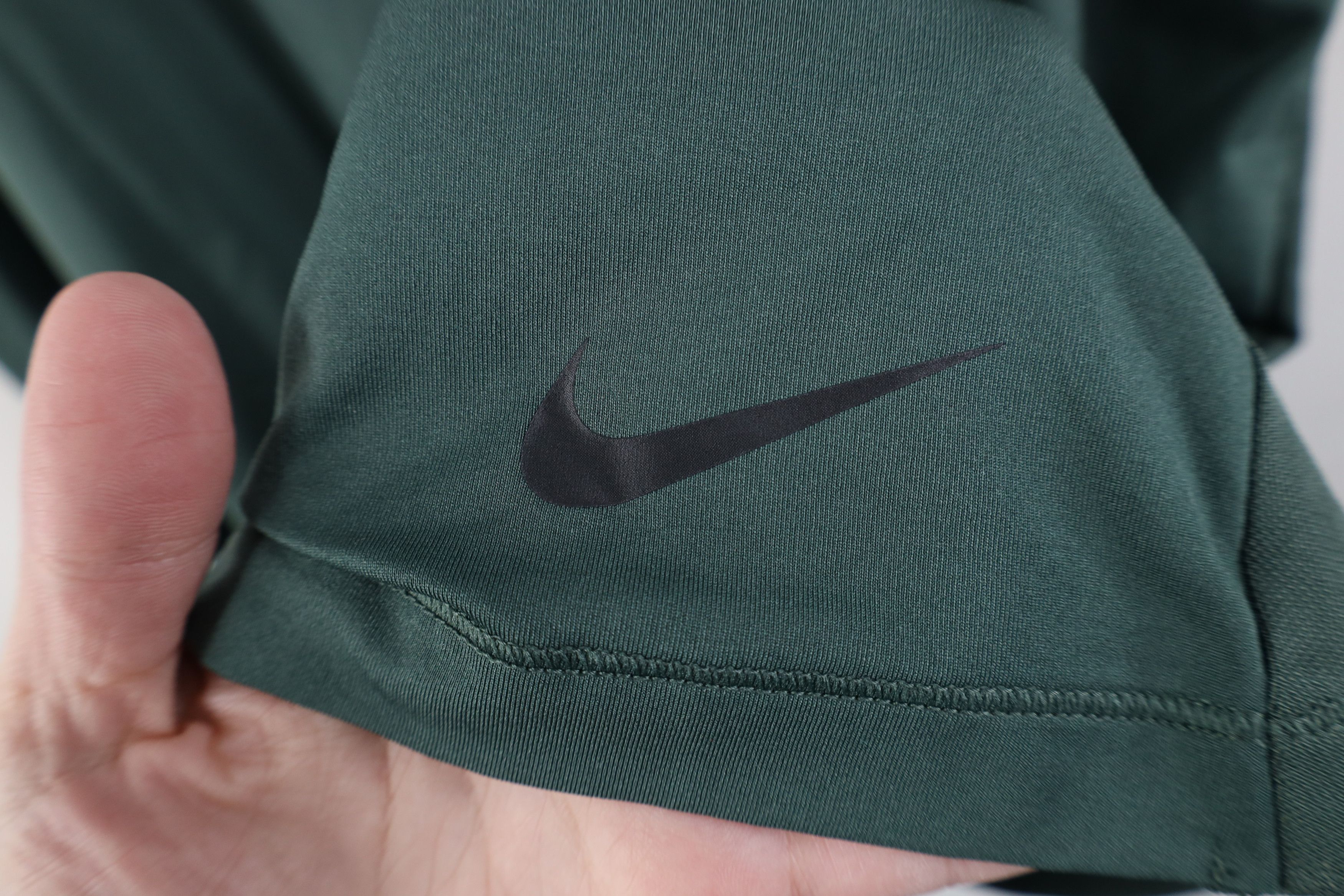 Nike Nike Pro Combat Compression Fitted Sleeveless Muscle T-Shirt Size XL / US 12-14 / IT 48-50 - 8 Thumbnail