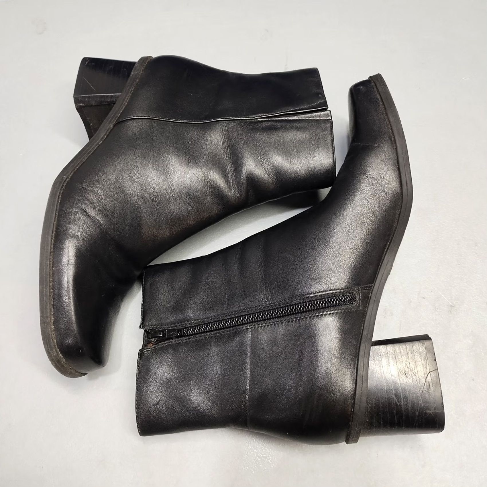 Vintage Madeline Womens Bootie Shoes 9M Black Leather Square Toe Block Heel Side Zip Size US 9 / IT 39 - 3 Thumbnail