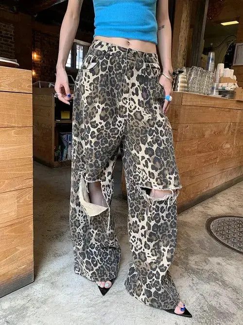 Designer Leopard Ripped Wide Leg Jeans Size 28" / US 6 / IT 42 - 1 Thumbnail