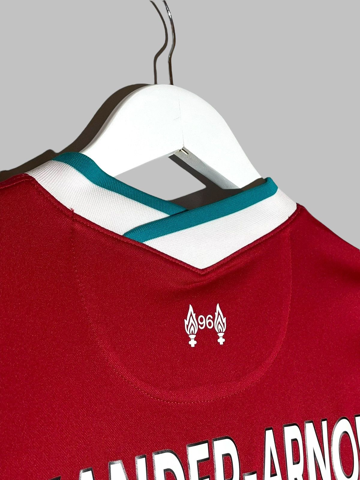 Nike #66 Alexander Arnold Liverpool Nike 2020/21 Home Jersey Size US S / EU 44-46 / 1 - 13 Thumbnail