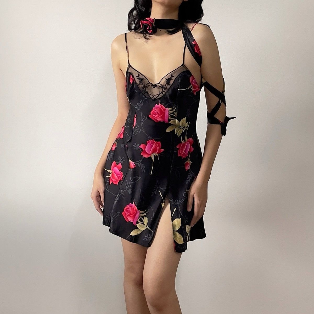 Victoria's Secret Victoria’s Secret 1990s Black Floral Silk Slip Dress (XS) Size XS / US 0-2 / IT 36-38 - 6 Thumbnail