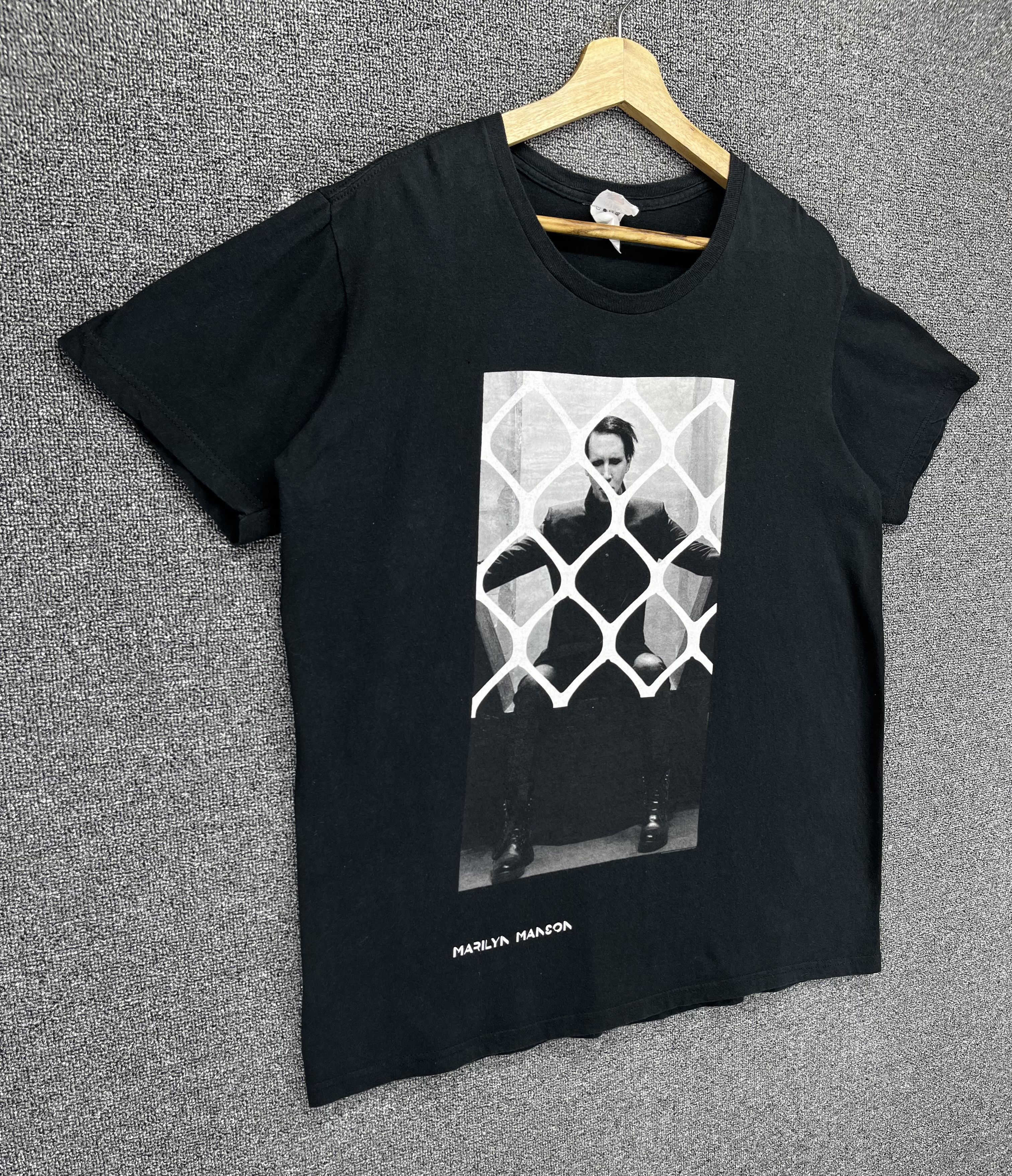 Band Tees Vintage Marilyn Manson Punk Rock Band Tees T Shirts Size US XL / EU 56 / 4 - 3 Thumbnail