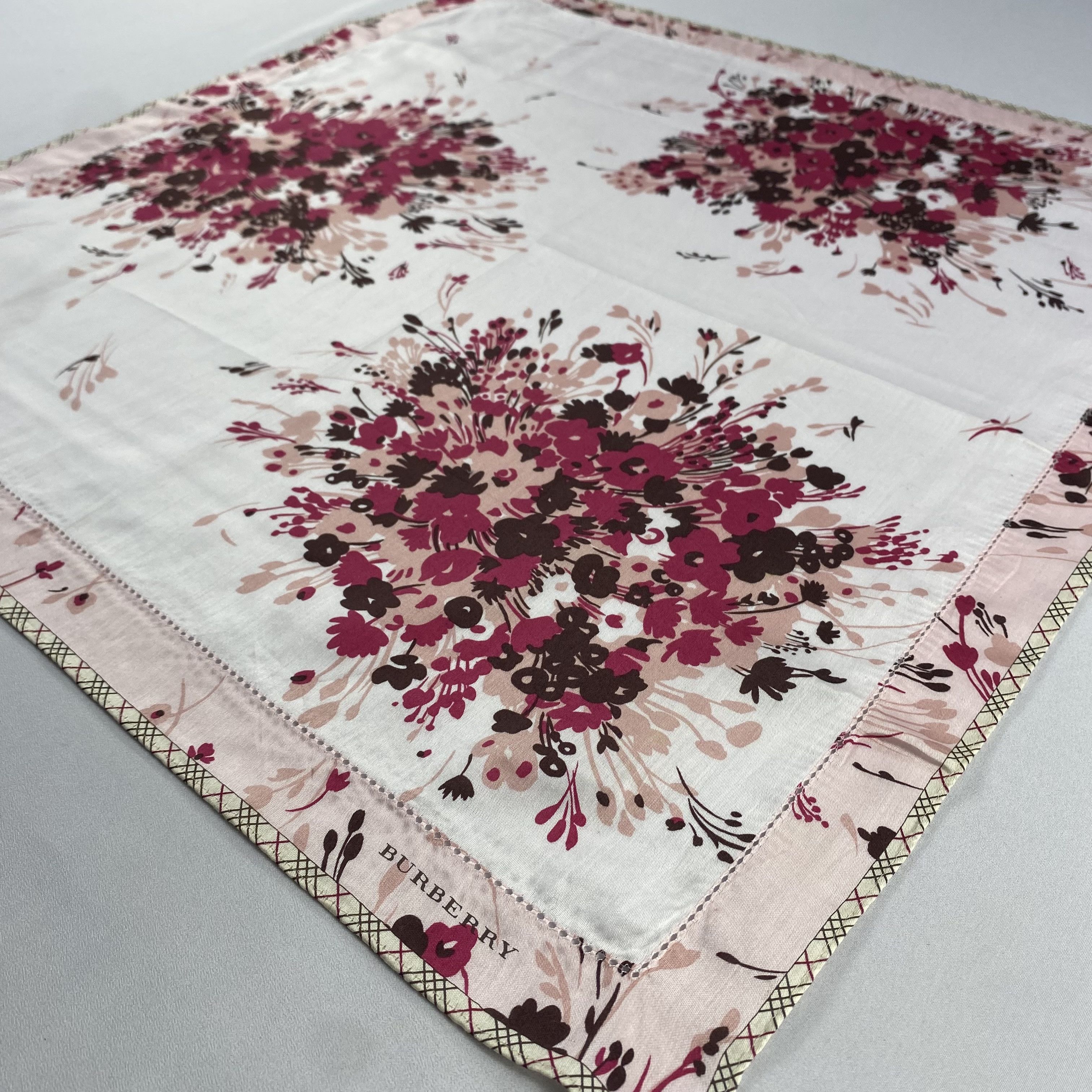 Burberry × Vintage Burberry Handkerchief / Neckerchief / Bandana-P824 Size ONE SIZE - 2 Thumbnail