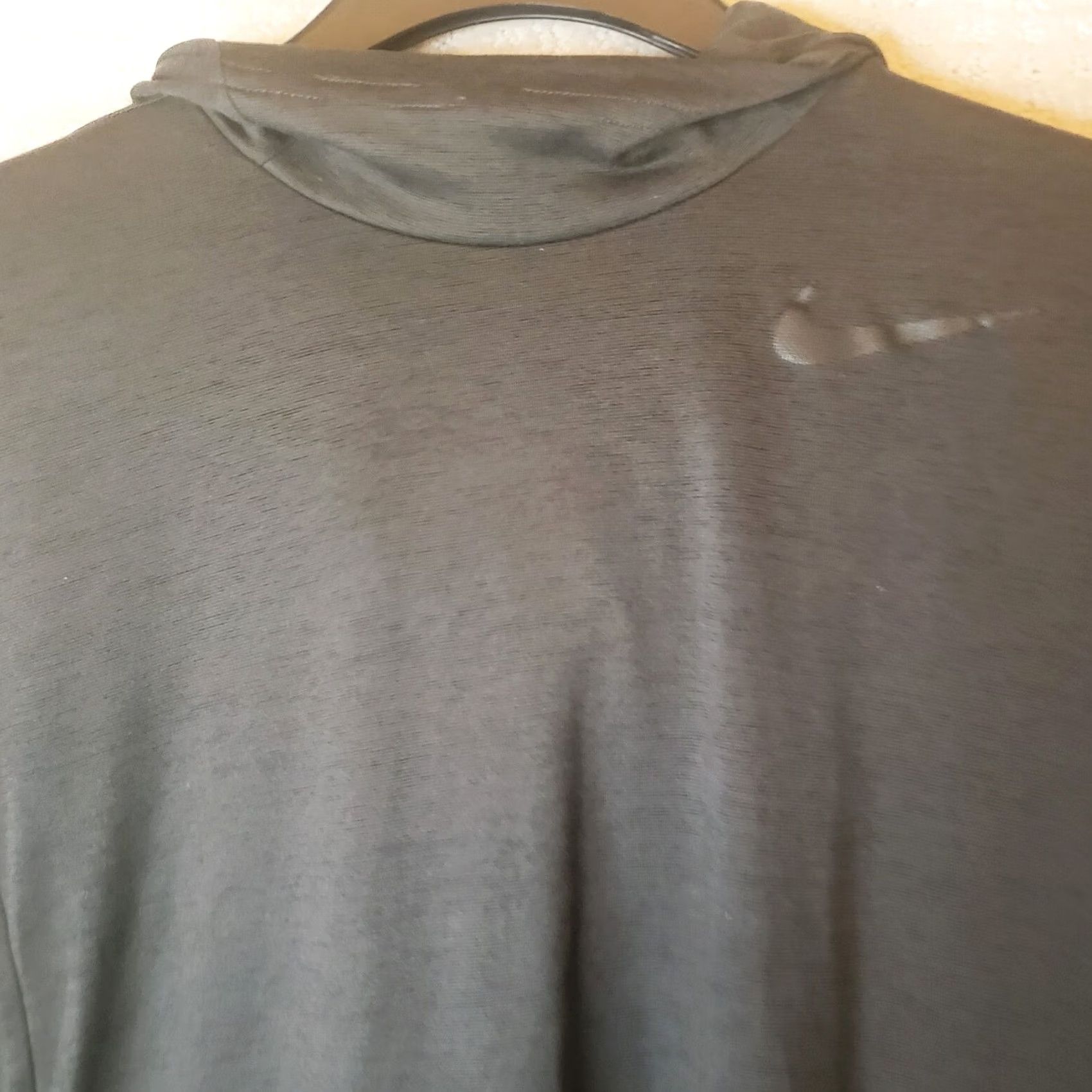 Nike Nike Dri-Fit Hooded Shirt Mens M Dark Gray Long Sleeve Swoosh Logo Shirts Size US M / EU 48-50 / 2 - 3 Thumbnail