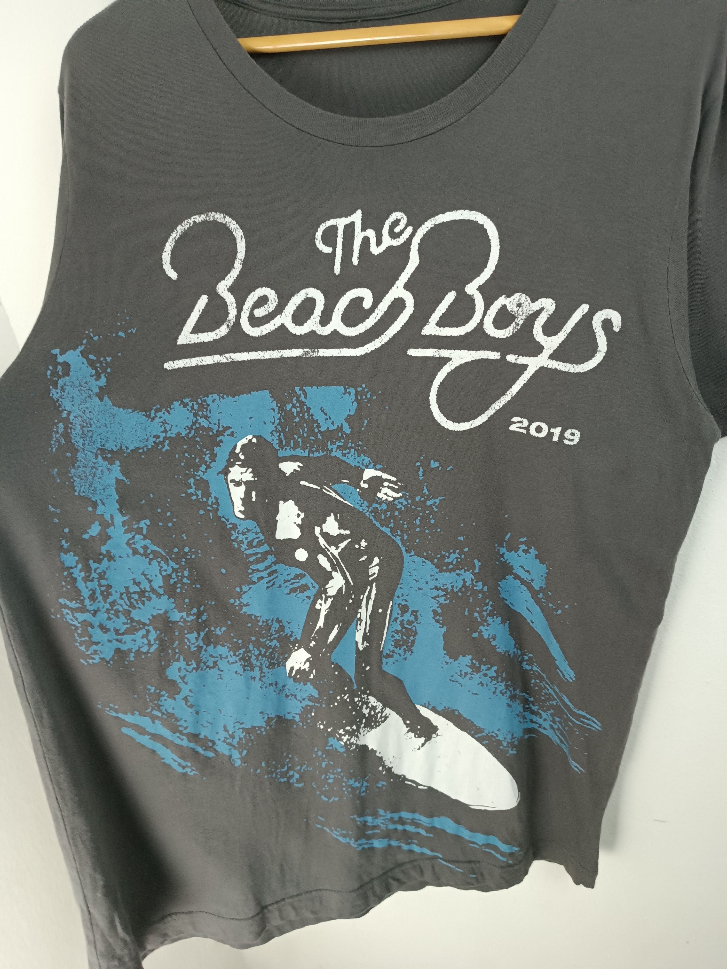 Vintage VINTAGE THE BEACH BOYS 2019 SURF BEACH TEE beatles who Size US L / EU 52-54 / 3 - 9 Thumbnail