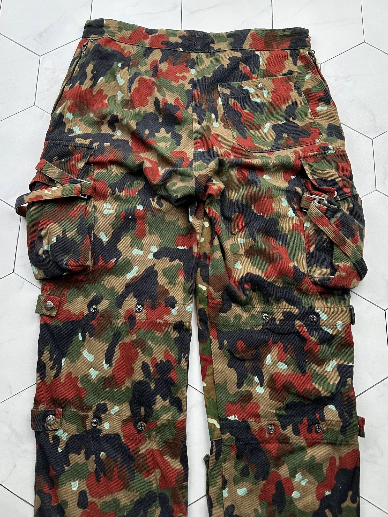 Japanese Brand Vintage Military Cargo Bondage Pants (B601)E2 Size US 36 / EU 52 - 10 Thumbnail