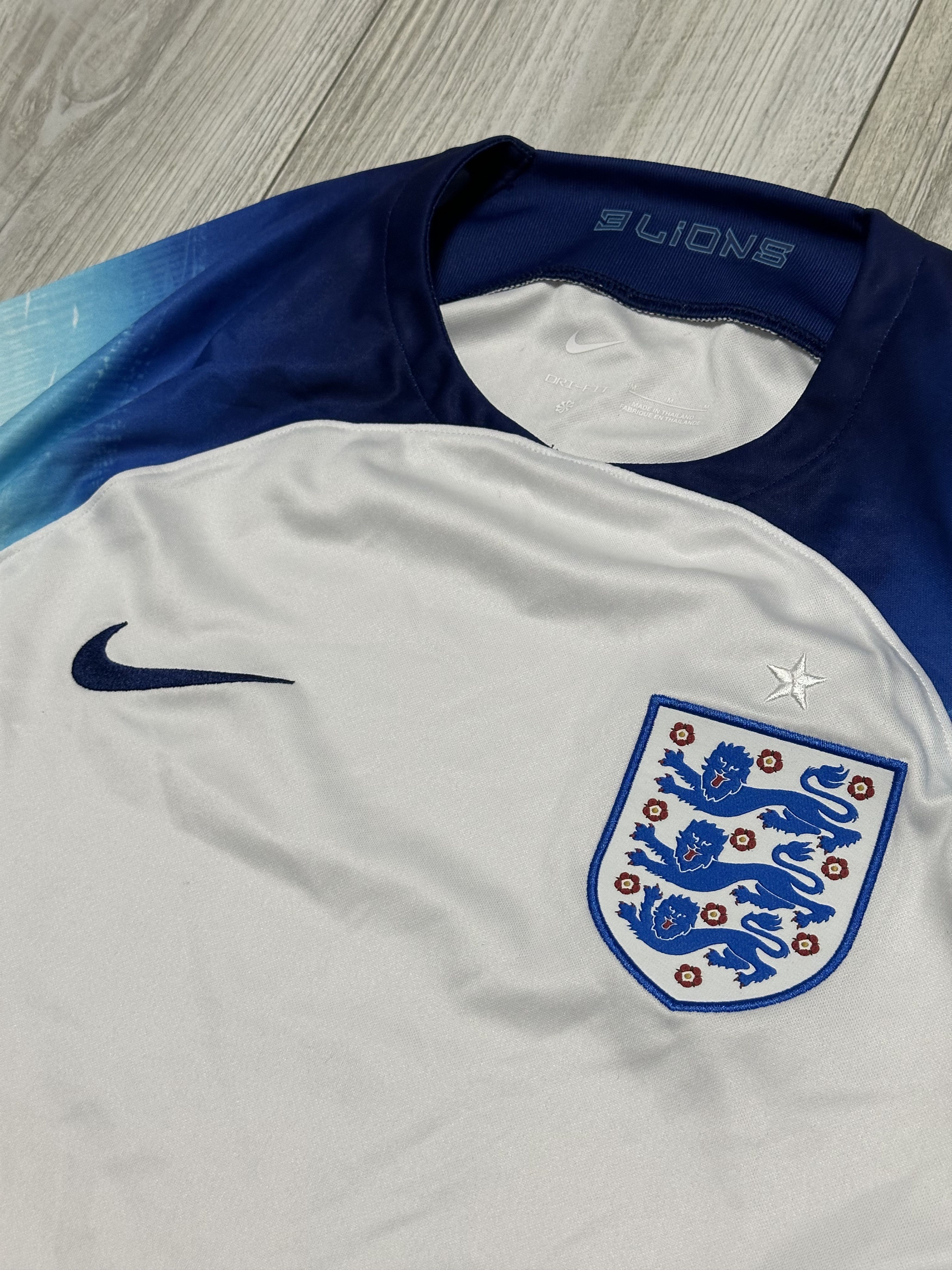 Nike Nike England National Team DN0687-100 Soccer Jersey Size US M / EU 48-50 / 2 - 2 Thumbnail