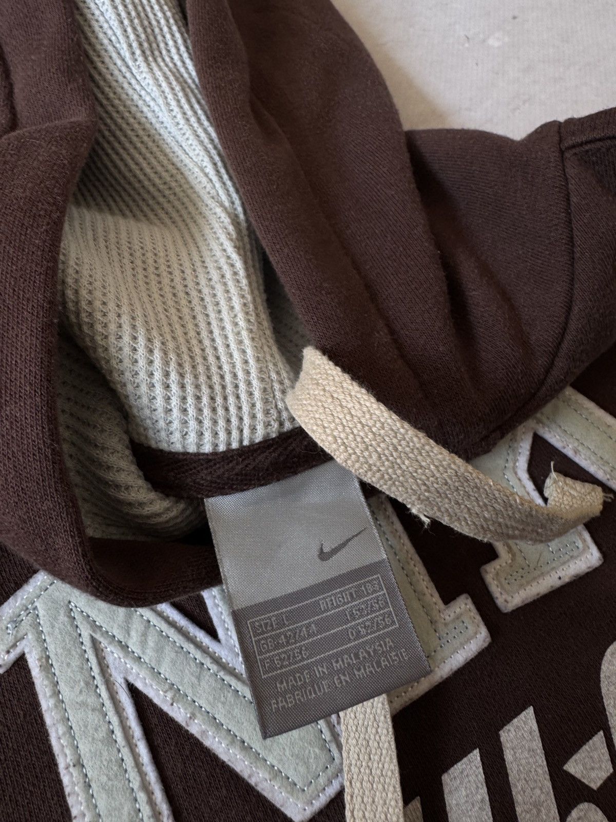 Nike × Vintage NIKE BROWN VINTAGE 00s OVERSIZE BAGGY HOODIE CENTER LOGO Size US L / EU 52-54 / 3 - 7 Thumbnail