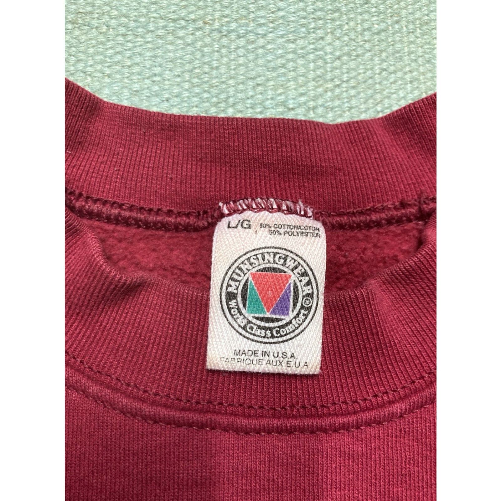Vintage VINTAGE 90s Sweatshirt Munsingwear Crewneck Red Large Men Pullover Shirt Size US L / EU 52-54 / 3 - 5 Thumbnail