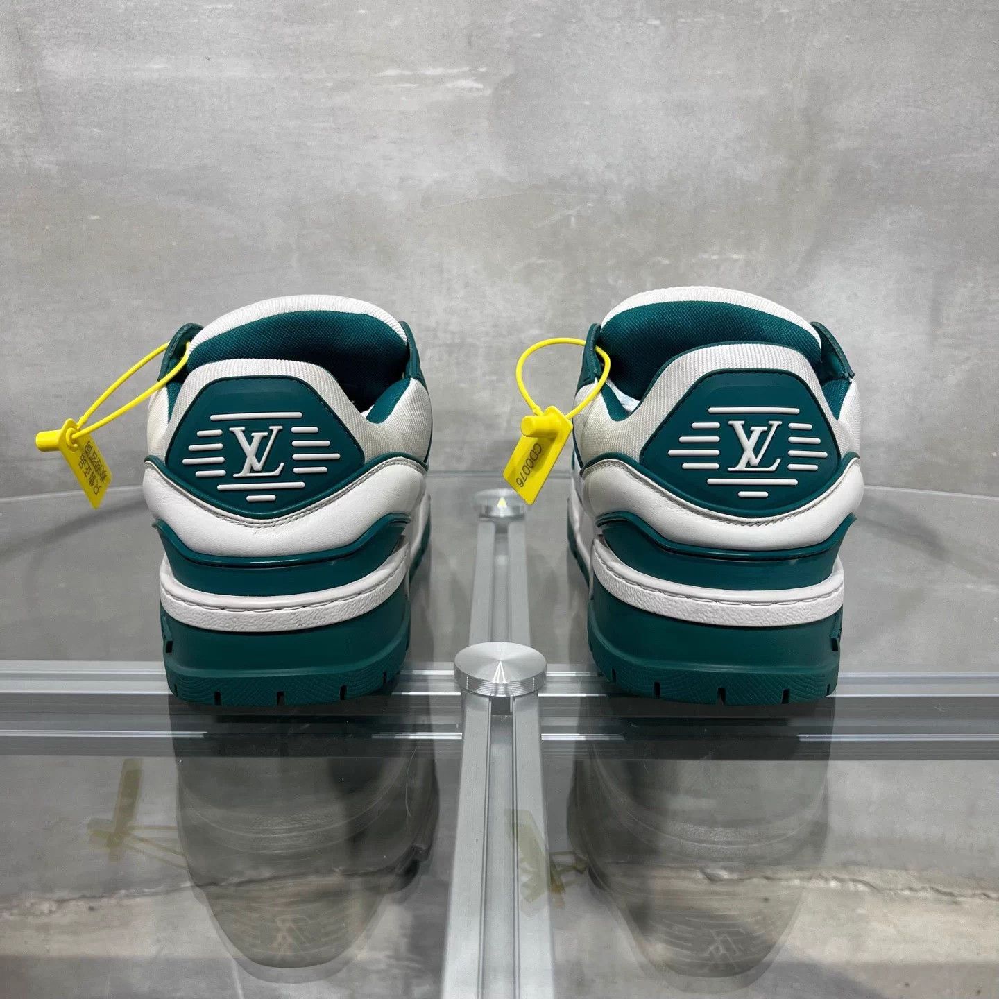 Louis Vuitton LV Little Dragon Pudong White Green UK6 40 Size US 6.5 / EU 39-40 - 6 Thumbnail
