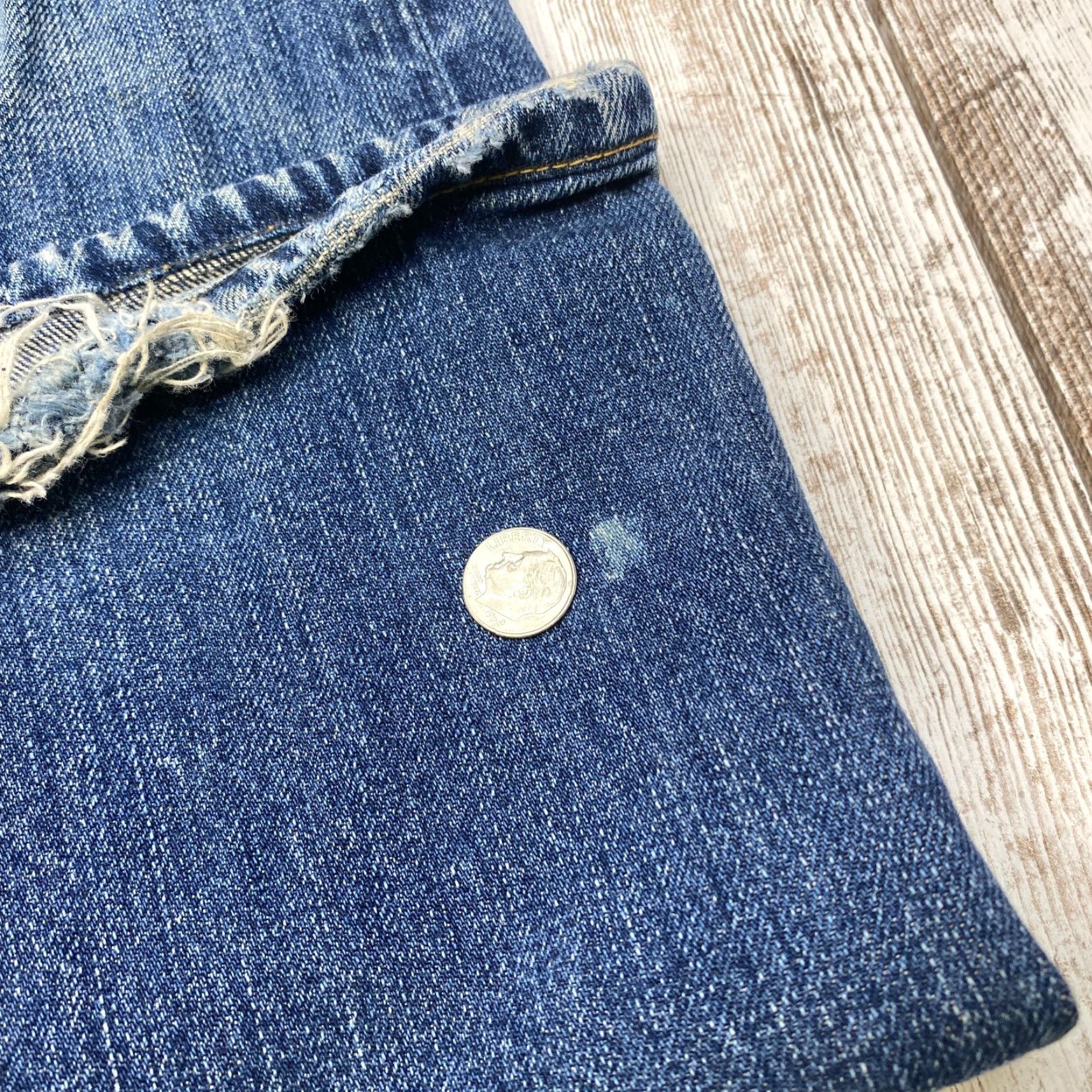 Abercrombie & Fitch Abercrombie & Fitch Jeans Mens 34x32 Straight Button Fly Whiskered DistressedY2K Size US 34 / EU 50 - 5 Thumbnail