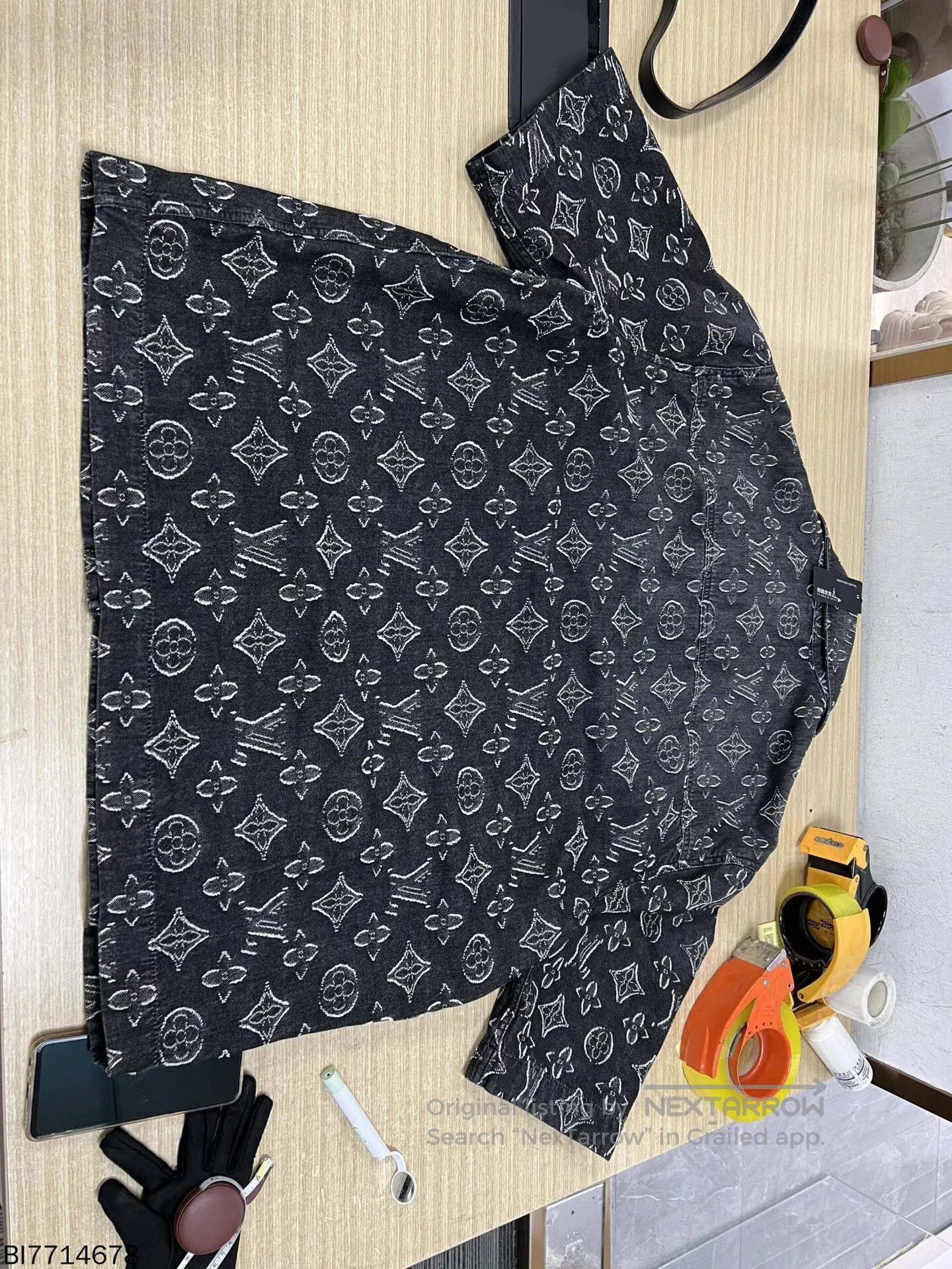 Louis Vuitton louis vuitton short sleeve printed shirt 4L. Size US L / EU 52-54 / 3 - 2 Thumbnail