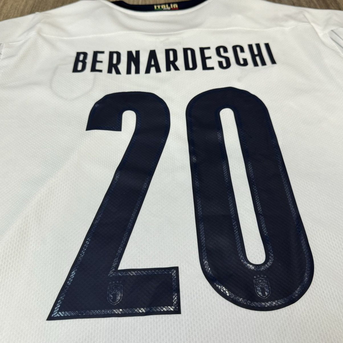Puma Italy 20/21 away shirt #20 Bernardeschi (Bnwt) Size US XL / EU 56 / 4 - 4 Thumbnail
