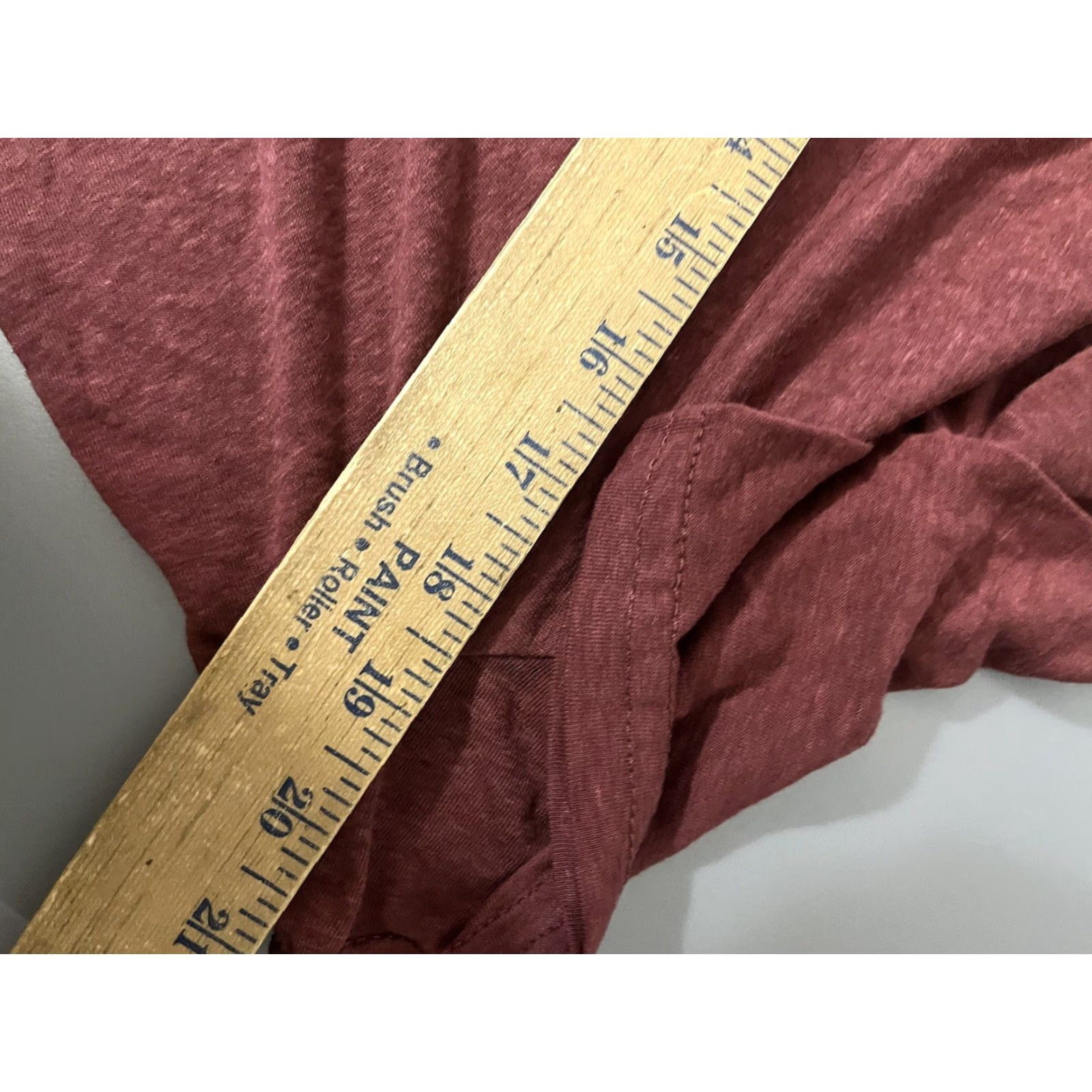 Abercrombie & Fitch VINTAGE Abercrombie & Fitch T-Shirt Shirt Men M Red Solid Short Sleeve V-Neck 90s Concert? Size US M / EU 48-50 / 2 - 5 Thumbnail