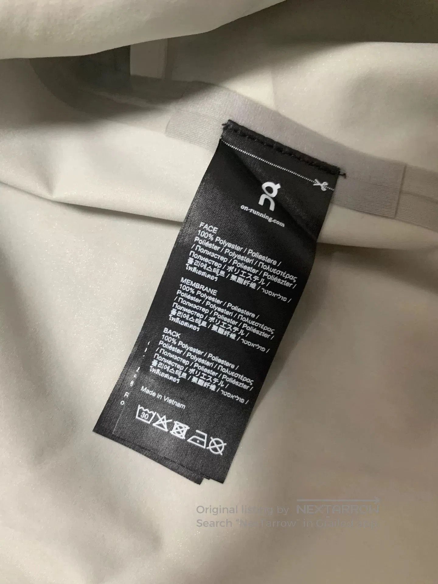 On On Waterproof Anorak Jacket. Size US M / EU 48-50 / 2 - 4 Thumbnail