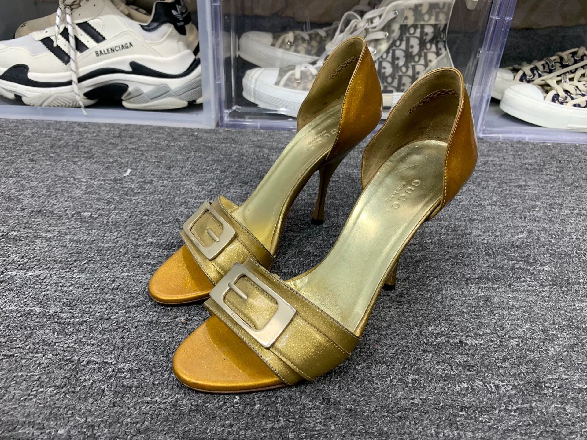 Gucci Gucci Gold Sandals us_6 Women Size US 6 / IT 36 - 1 Thumbnail