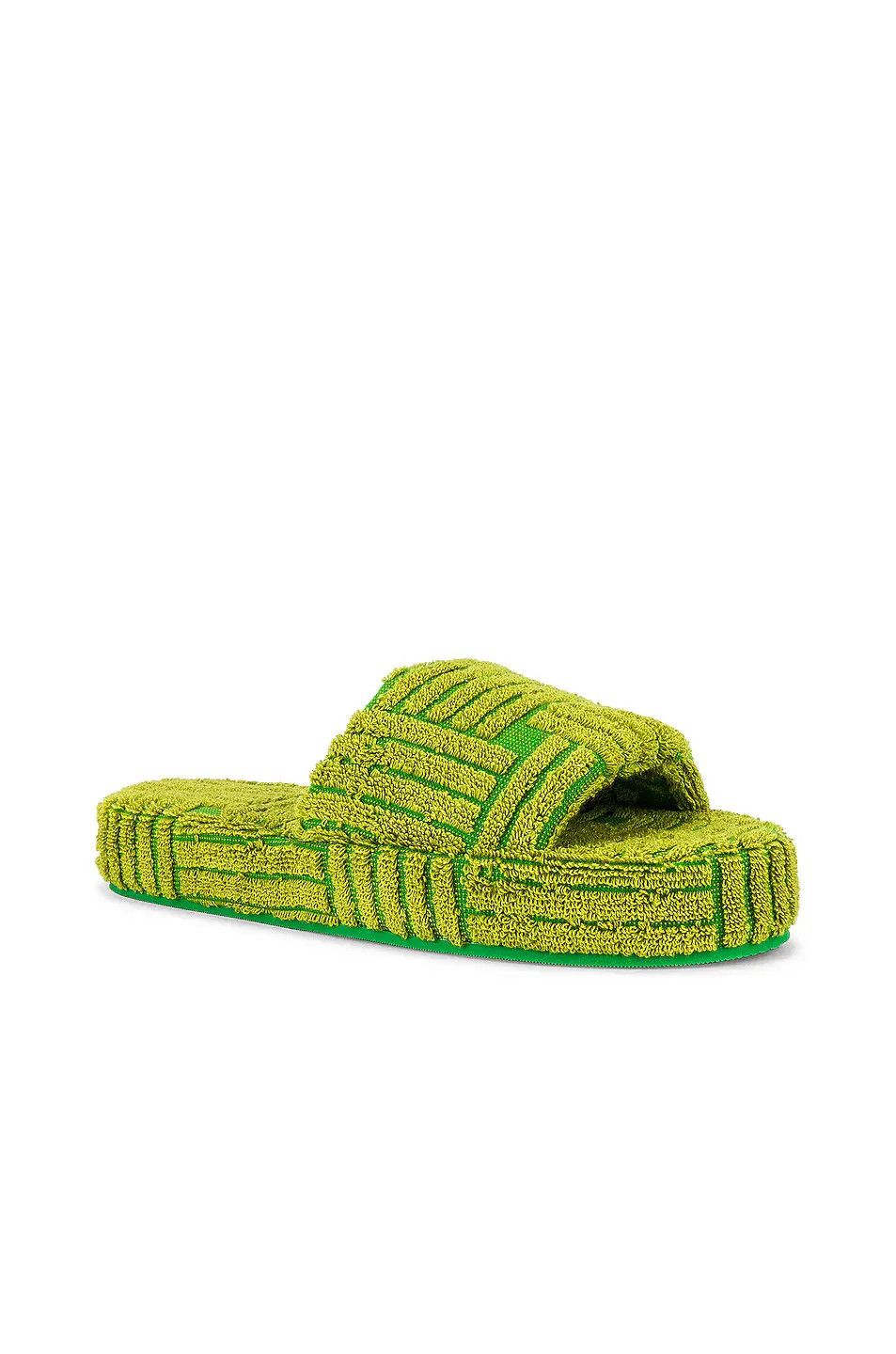 Bottega Veneta o1bcso1str0924 Resort Sponge in Green Size US 9 / EU 42 - 2 Thumbnail