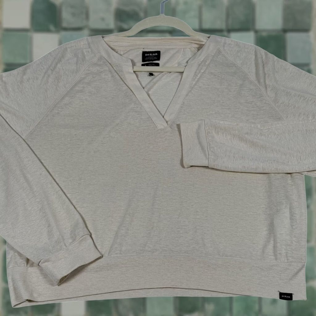 Prana prAna Milani LS Shirt V Neck Raglan Lightweight Hemp Blend White Large T-Shirt Womens Mensional Bohemian Autumn Spring Summer Top Shirt Mens Womens Size L / US 10 / IT 46 - 1 Thumbnail