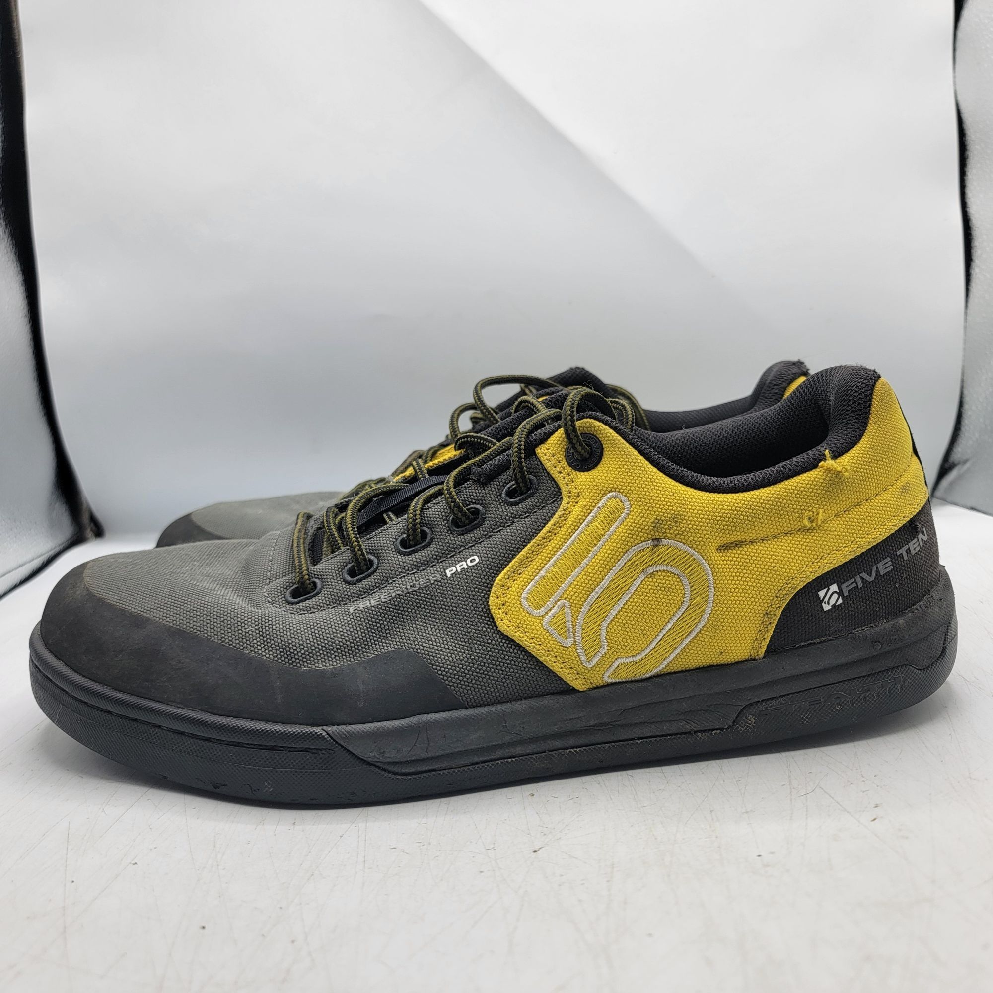 Adidas Adidas Five Ten Freerider Pro Mens 10.5 Black Yellow Flat Mo Size US 10.5 / EU 43-44 - 12 Thumbnail