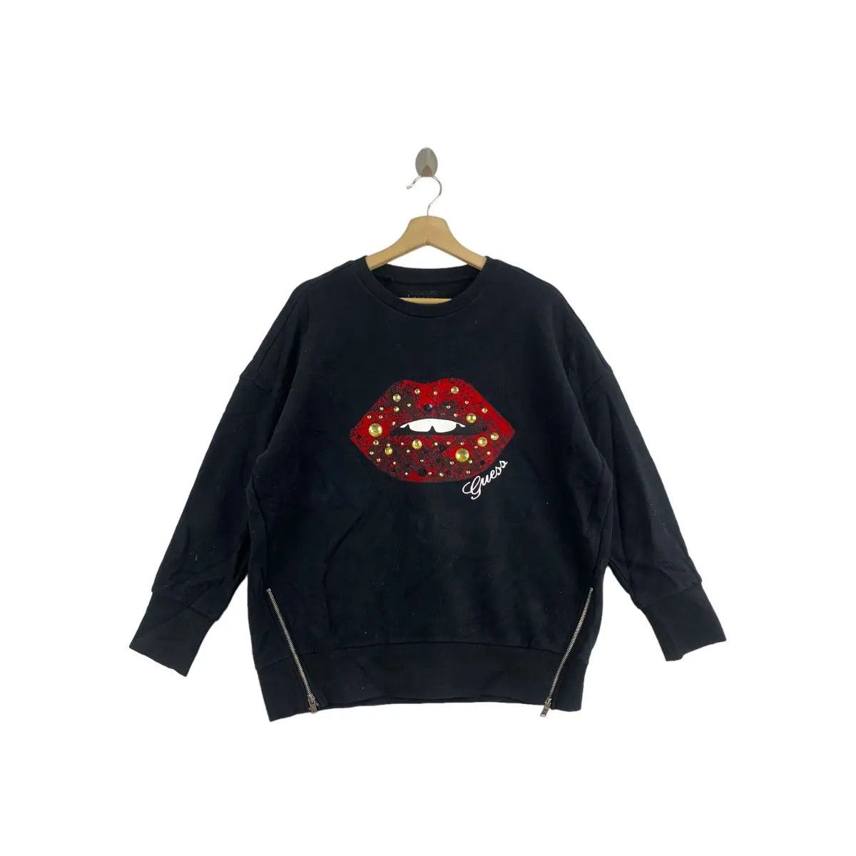 Vintage GUESS USA KISS ME KISS ME Center Logo Sweatshirt