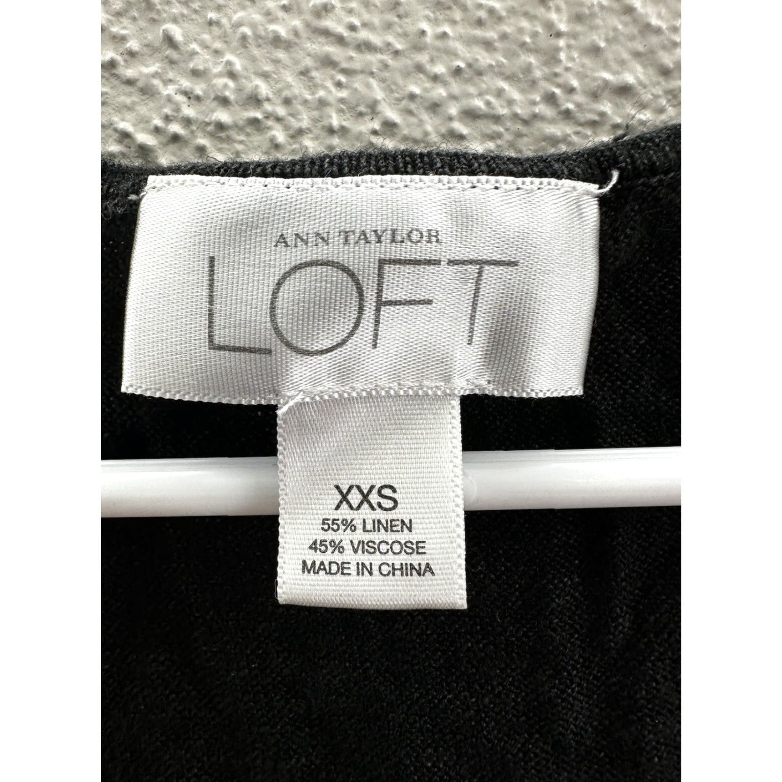 Loft VINTAGE Loft Womens Tank Top XXS Black Linen Blend Floral Neckline Size XXS / US 00 / IT 34 - 4 Thumbnail