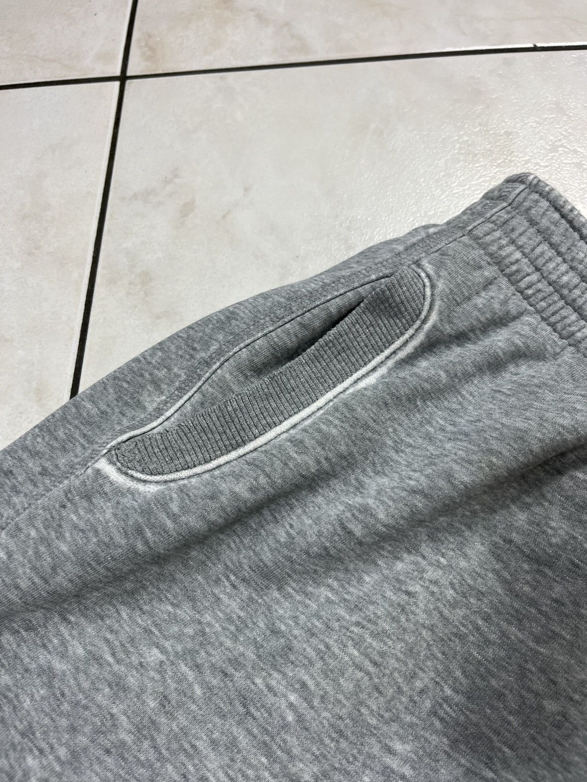 Jordan Brand × Nike × Vintage Vintage Jordan nike y2k baggy sweatpants knee logo retro Size US 36 / EU 52 - 9 Thumbnail