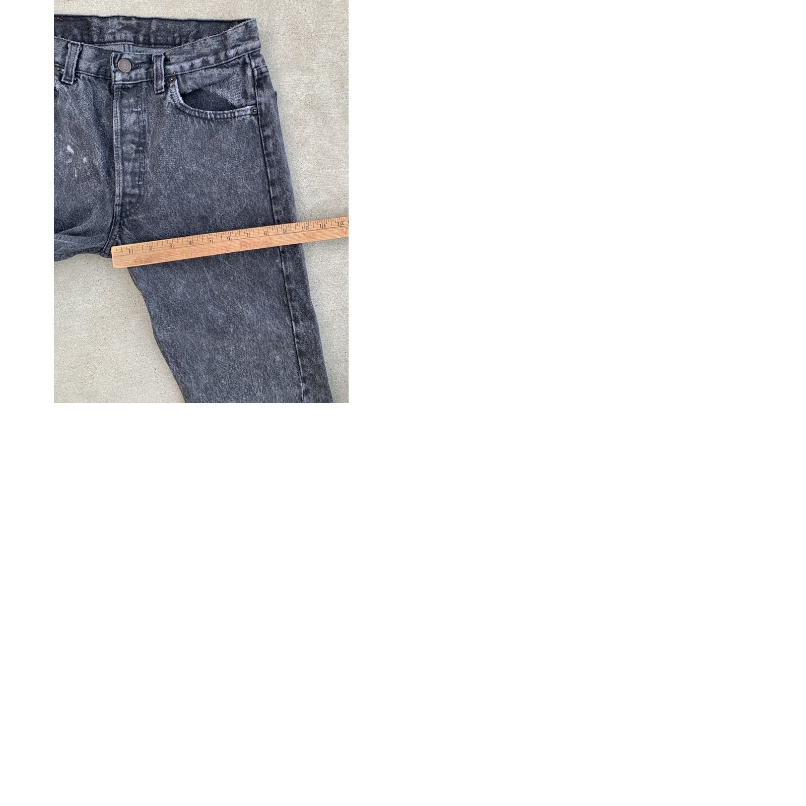 Levi's Vintage Levi's 501 Jeans Button Fly Faded Black Size 29 Regular Men Jeans 5-Pocket Distressed Inseam 31.75in Cotton Denim USA Made Rise 10-12in Size US 29 - 12 Thumbnail
