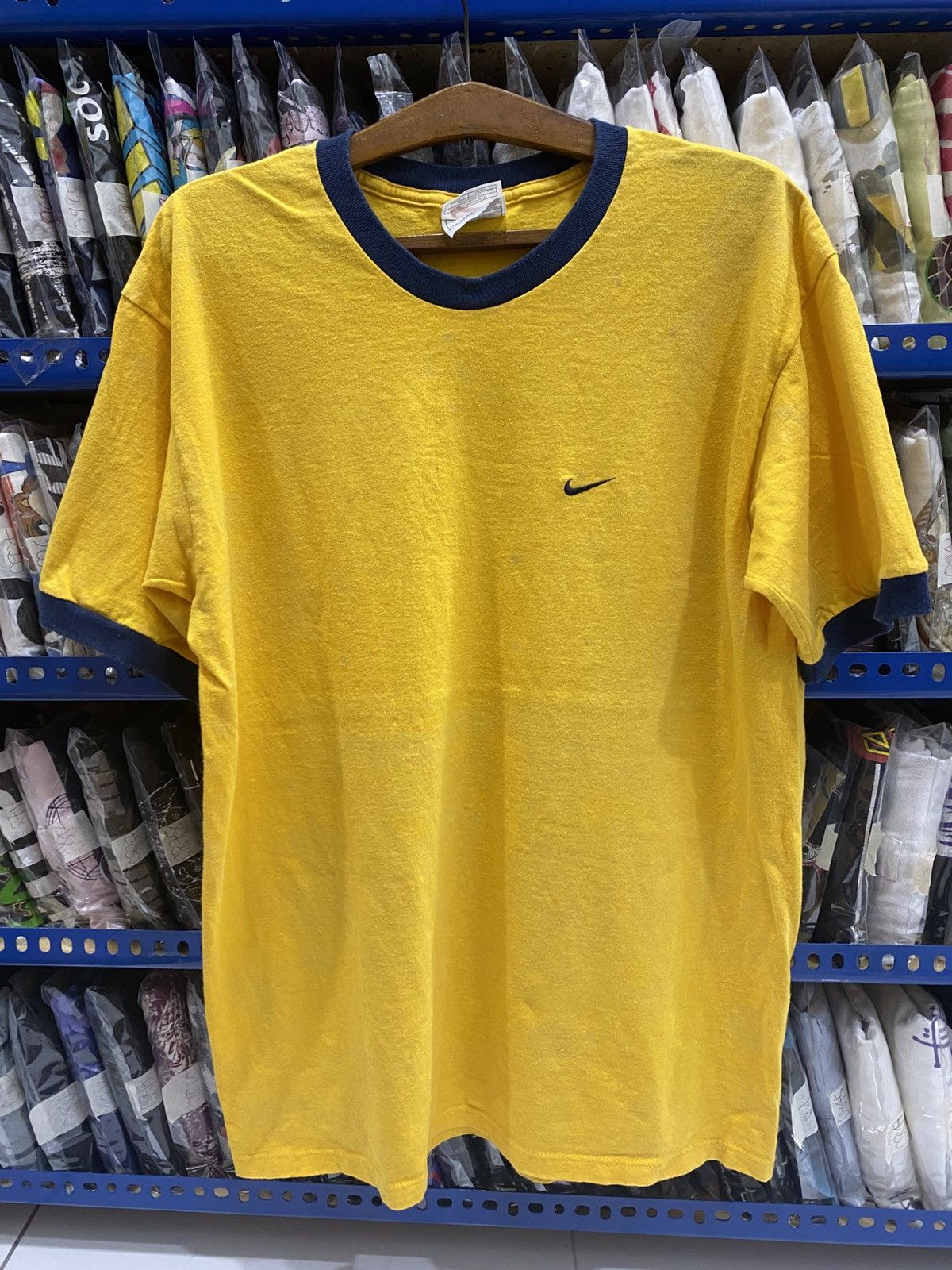 Other VINTAGE NIKE RINGER TSHIRT Size US L / EU 52-54 / 3 - 1 Thumbnail