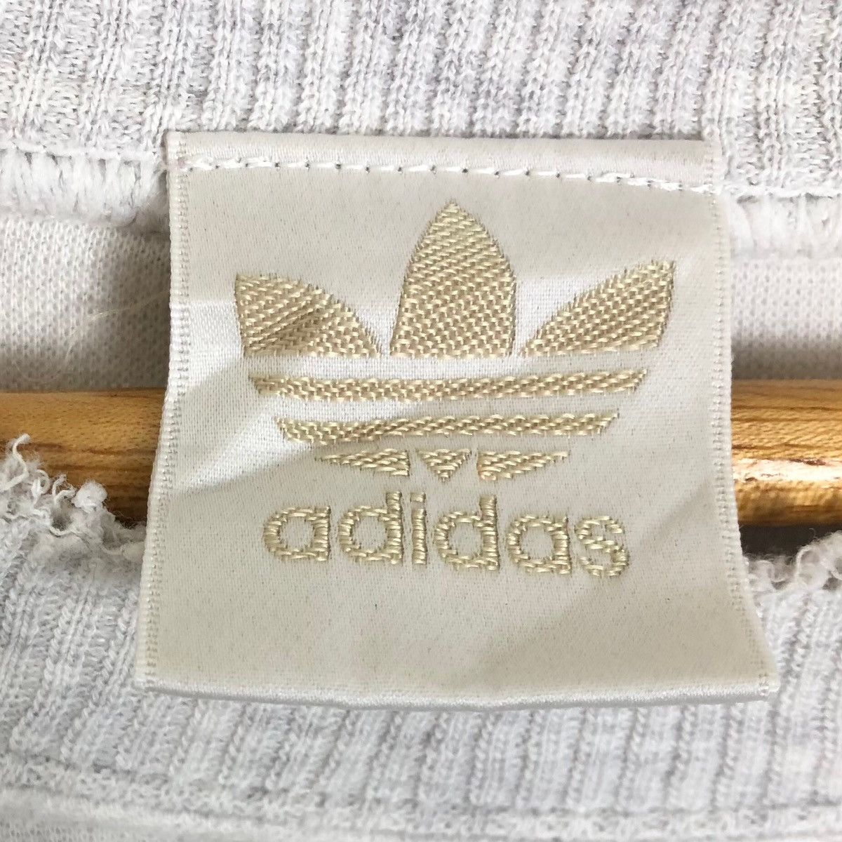 Adidas Vintage 90s Adidas Originals Crewneck Sweatshirt Big Logo Size US L / EU 52-54 / 3 - 8 Thumbnail