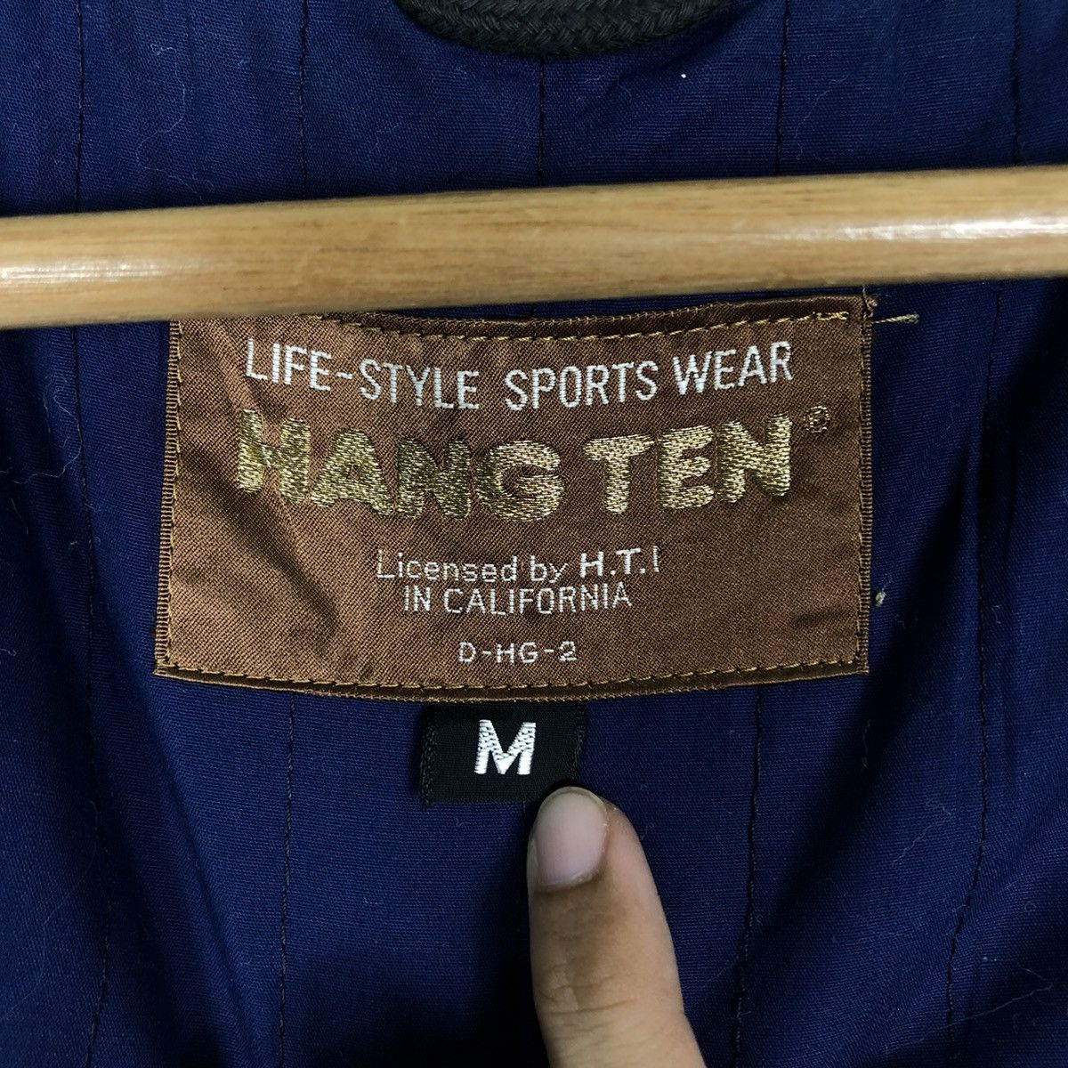 Japanese Brand 🔥VINTAGE BOMBER JACKET MA-1 DESIGN HANG TEN ISSEY MIYAKE Size US M / EU 48-50 / 2 - 17 Thumbnail