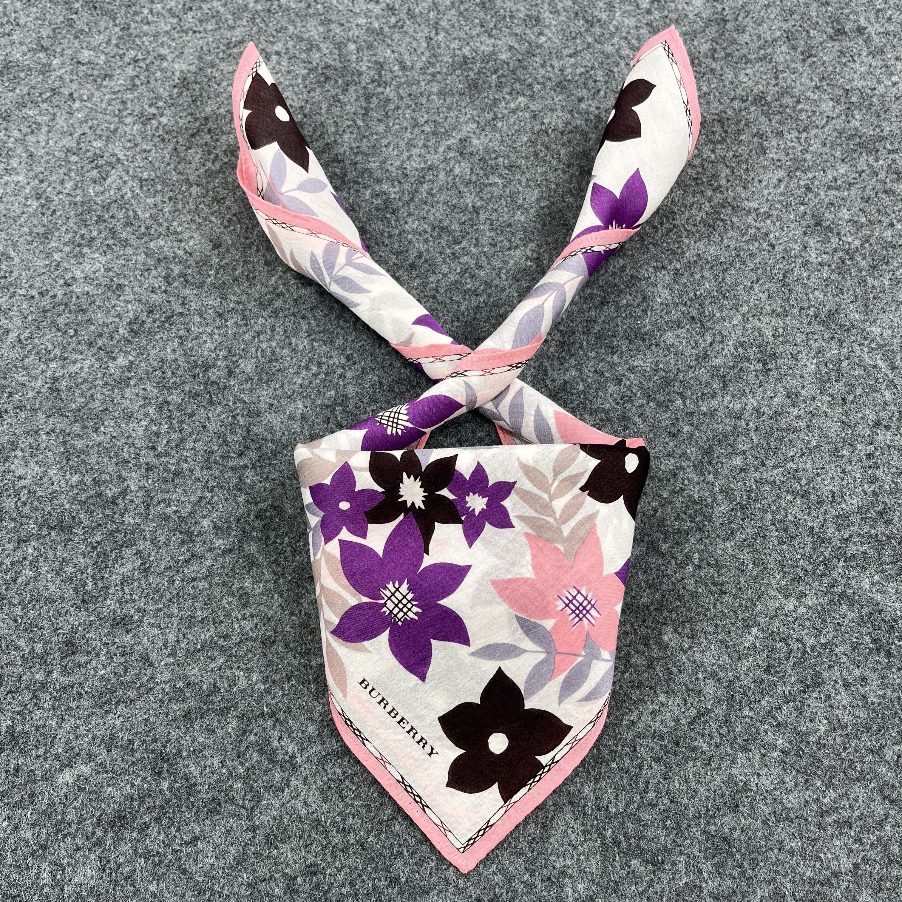 Burberry Floral Burberry Handkerchief / Bandana / Neckerchief B972 Size ONE SIZE - 8 Thumbnail