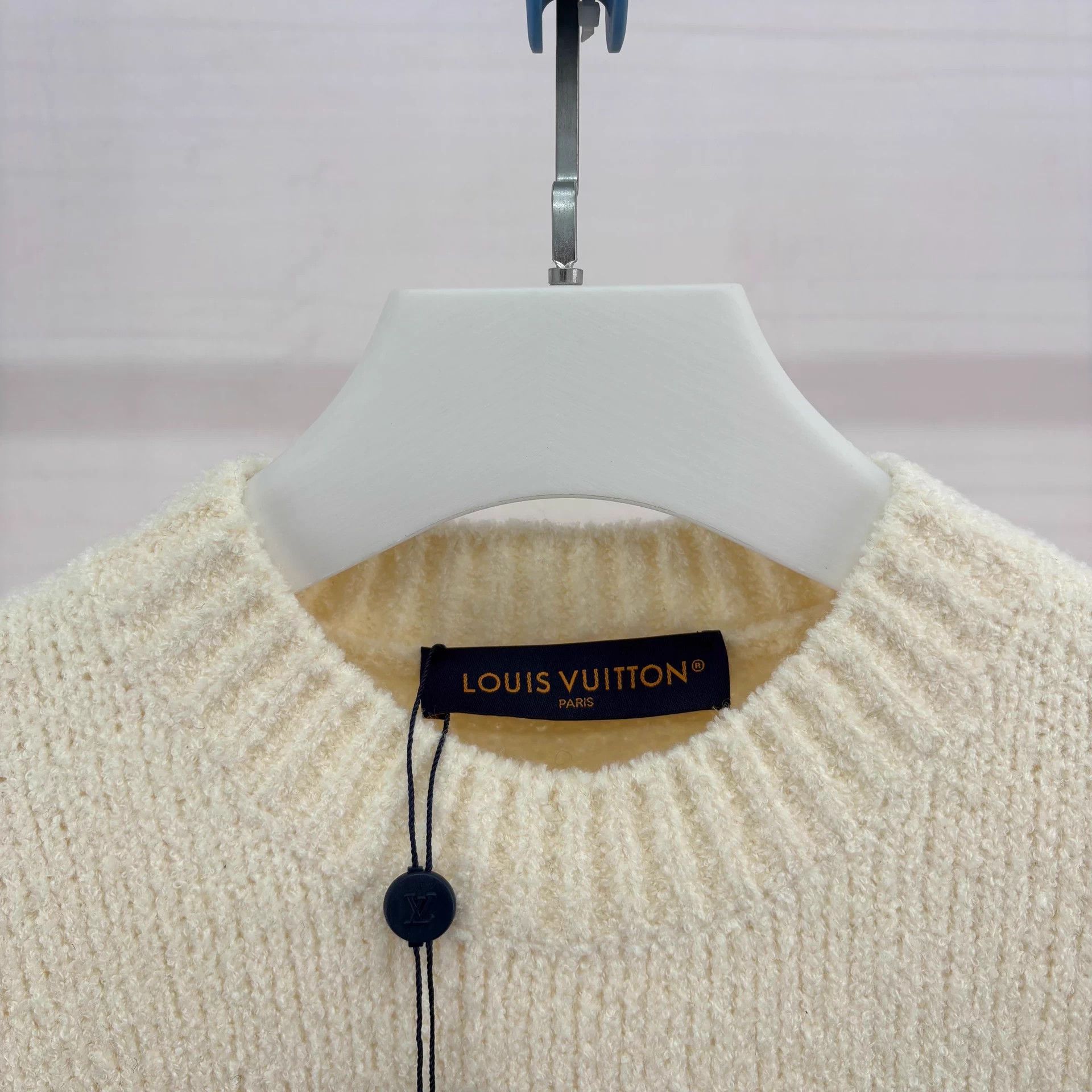 Louis Vuitton LV Logo Intarsia Teddy Sweater M 100% Wool Size US M / EU 48-50 / 2 - 3 Thumbnail