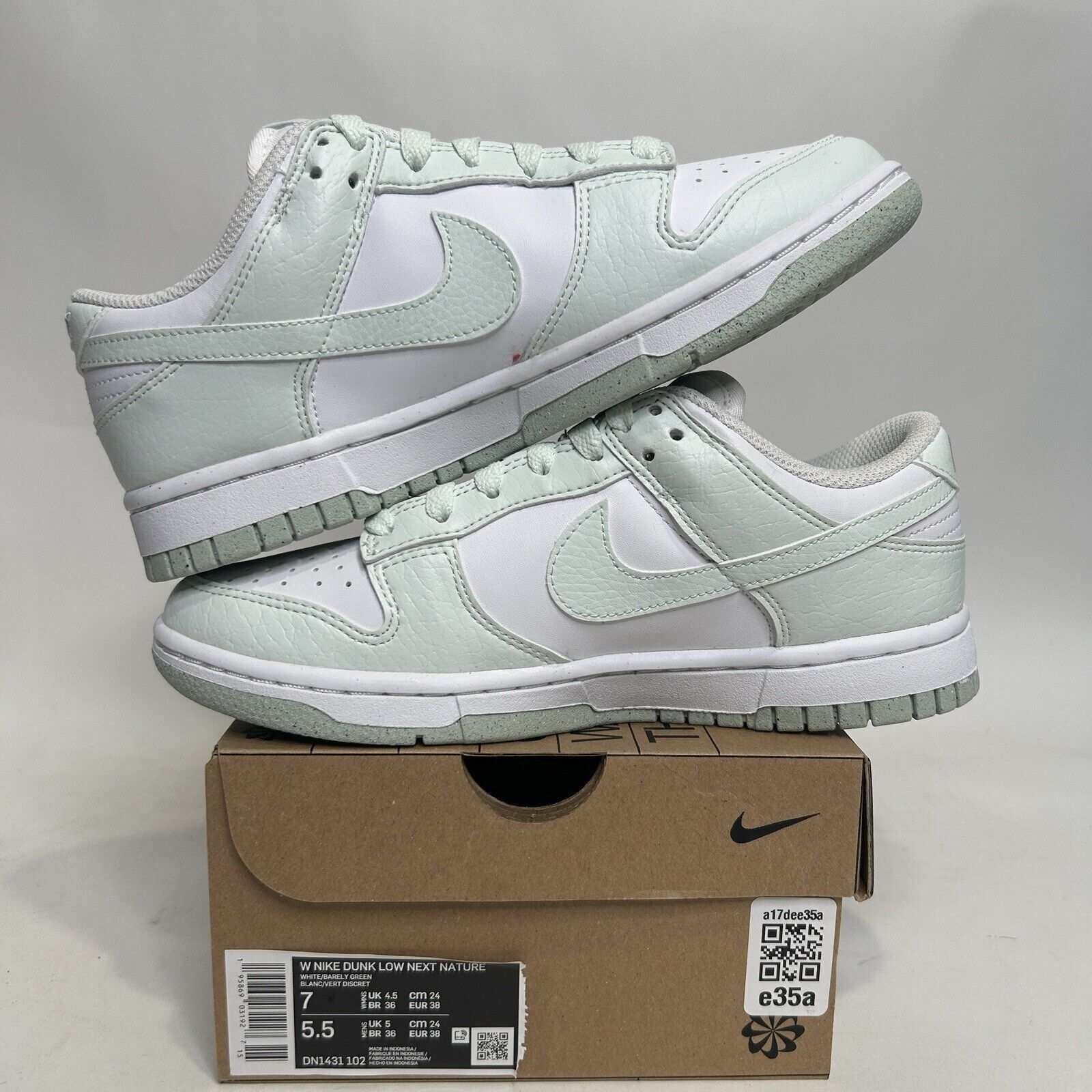 Nike Nike Dunk Low Next Nature WMNS “White Mint” 2024 Size US 7 / IT 37 - 3 Thumbnail