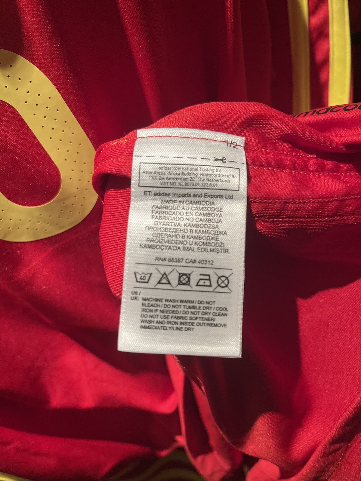 Adidas Spain 2016 Iniesta Home Jersey Size US S / EU 44-46 / 1 - 6 Thumbnail