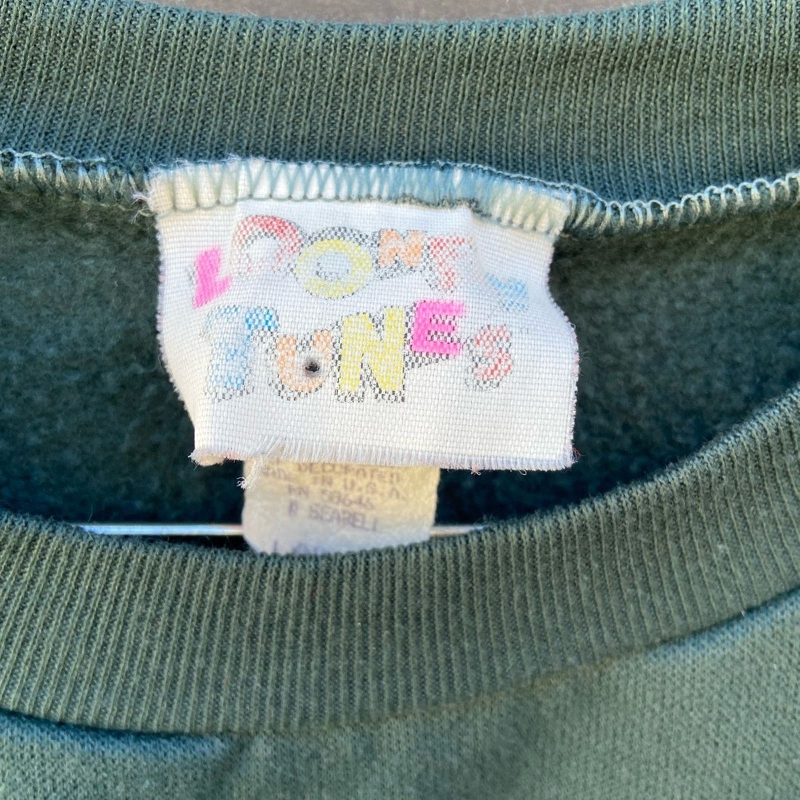 Vintage Vintage 90s Looney Tunes Sweatshirt Size L / US 10 / IT 46 - 4 Thumbnail