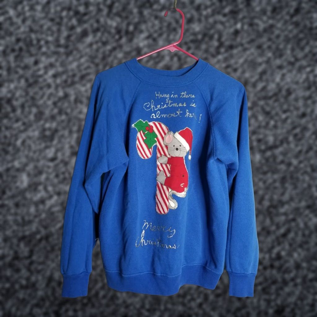 Hanes VINTAGE Hanes Her Way Christmas Puff Paint Hang In Sweatshirt Womens L Blue Mouse Cat Ugly Sweater Holiday Size L / US 10 / IT 46 - 1 Thumbnail