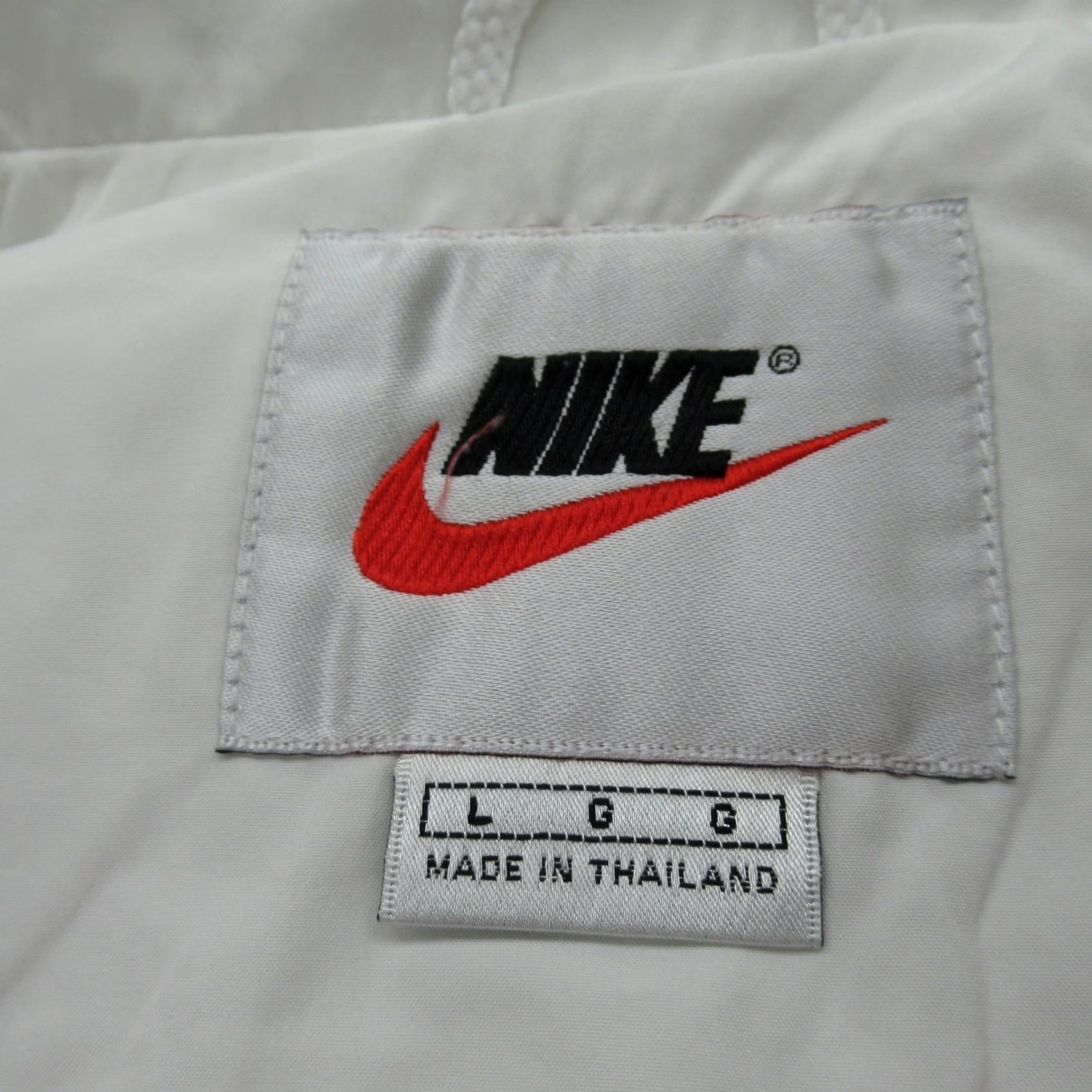 Nike VINTAGE Nike Jacket Mens Large White Blue Pockets Full Zip Track Windbreaker VTG 90's Size US L / EU 52-54 / 3 - 5 Thumbnail