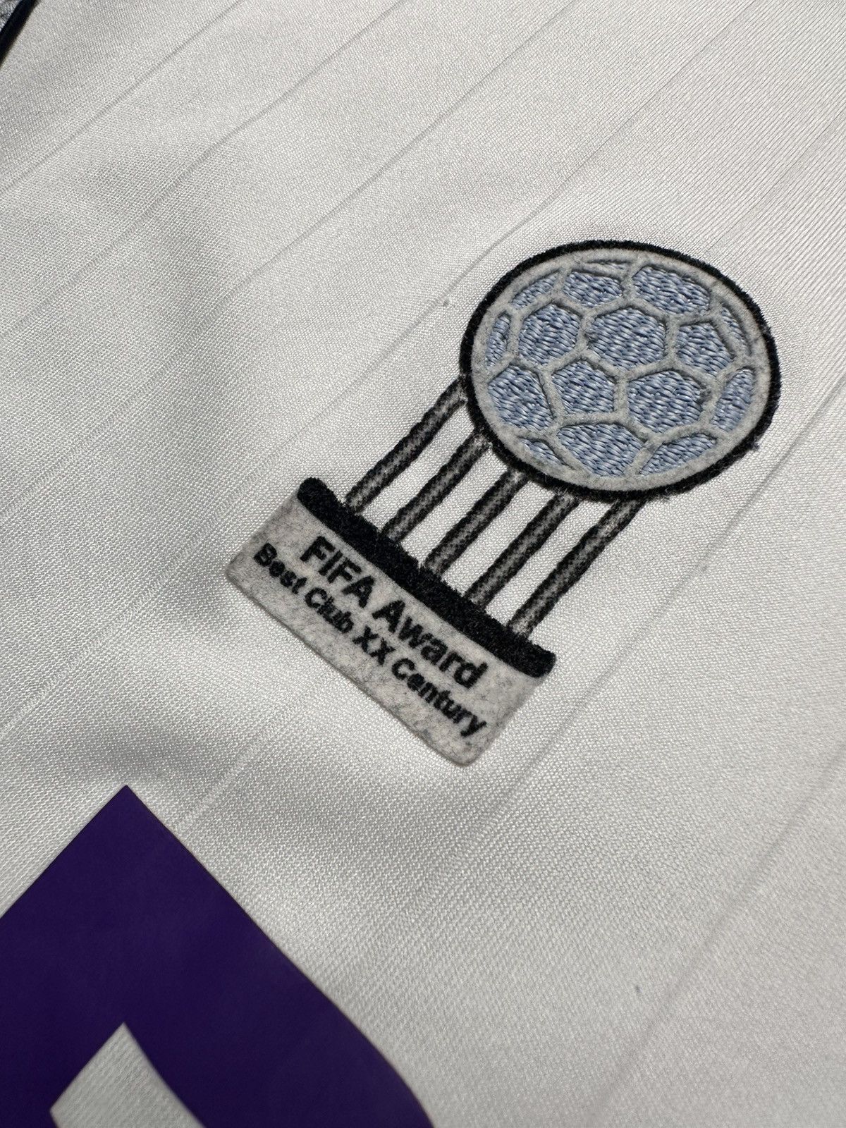 Adidas Vintage adidas Real Madrid soccer jersey 9 Ronaldo size XL Size US XL / EU 56 / 4 - 5 Thumbnail