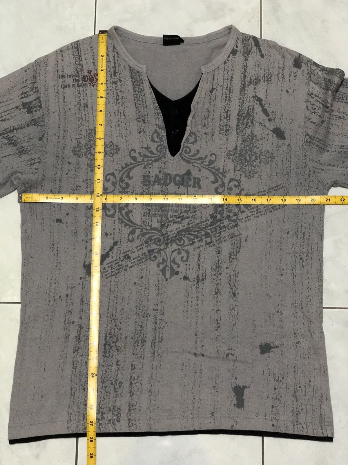 If Six Was Nine BADGER Y2K Grunge Graphic Long Sleeve Distressed Print Tee Size US L / EU 52-54 / 3 - 18 Thumbnail