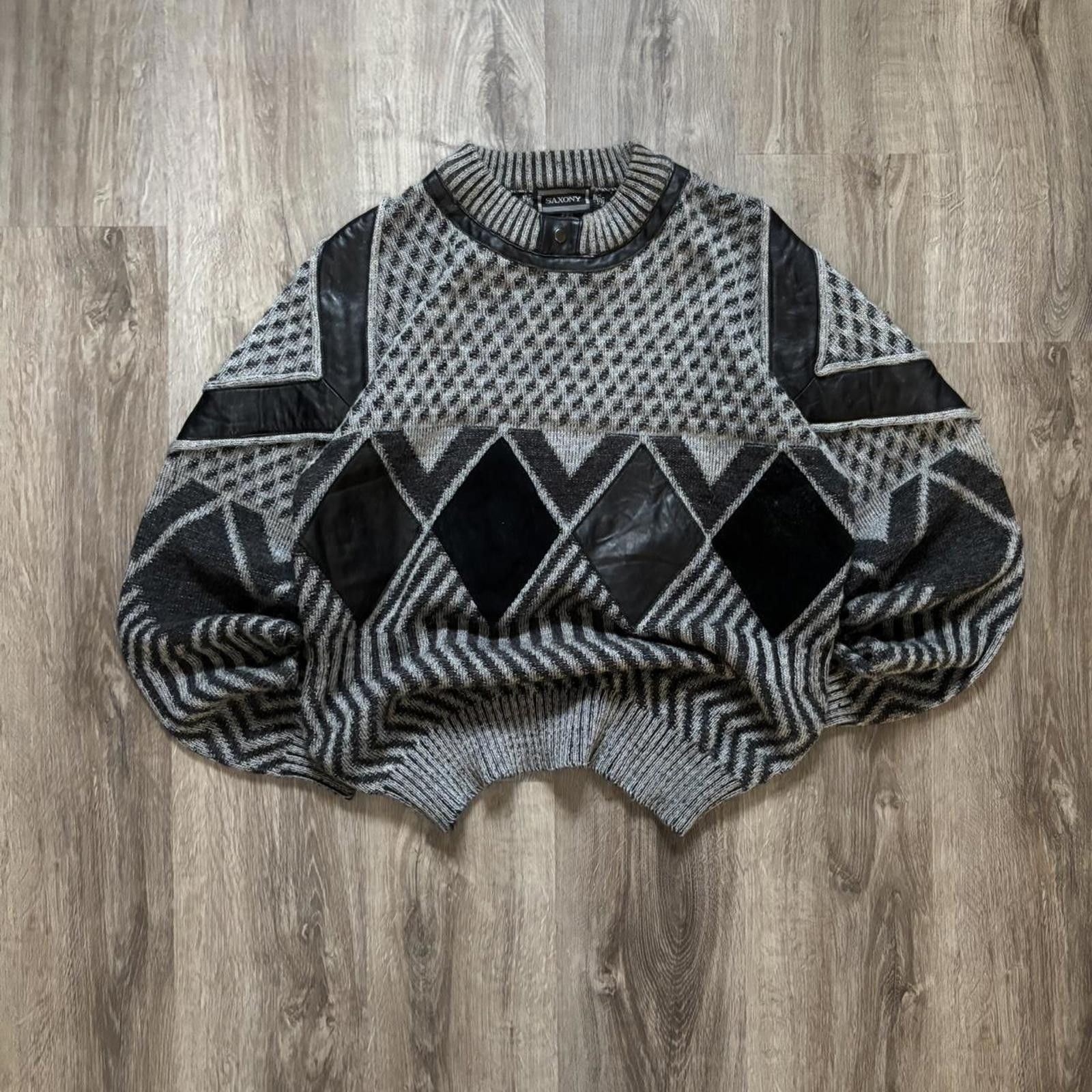 Saxony Vintage Saxony Leather Patched Gray/Black Sweater Size US L / EU 52-54 / 3 - 1 Thumbnail