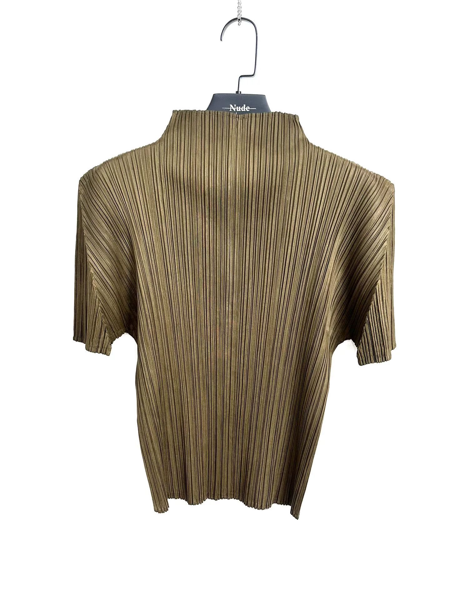 Pleats Please Issey Miyake Issey Miyake Pleats Please Short Sleeve Top Size S / US 4 / IT 40 - 1 Thumbnail