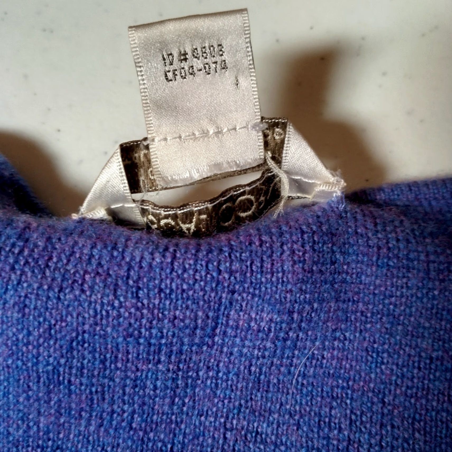 Vintage VINTAGE Casual Corner Sweater Women Large Italian Merino Wool Knit V-Neck Pullover Winter Fall Spring Size L / US 10 / IT 46 - 7 Thumbnail