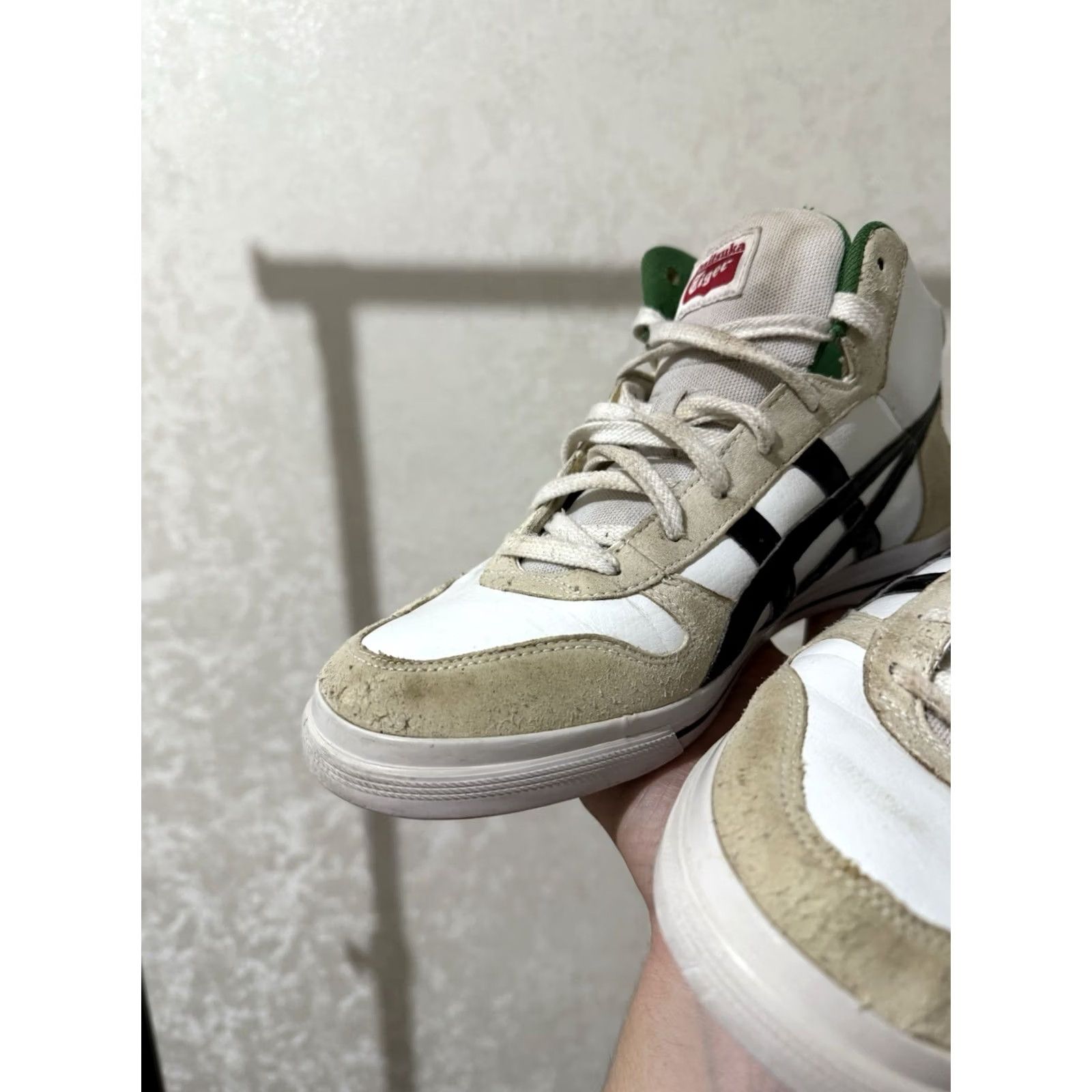 Onitsuka Tiger VINTAGE ASICS Onitsuka Tiger Aaron MT HIGH-TOP MEN’S SPORTS SNEAKERS Sz 44.5 White Leather Sneakers Mens 90s Athletic Size US 10 / EU 43 - 7 Thumbnail