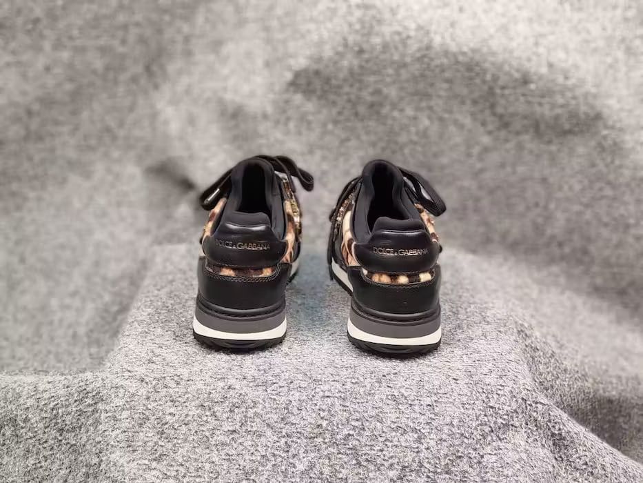 Dolce & Gabbana Dolce & Gabbana Leopard pattern stones velutto Sneakers Size US 9.5 / IT 39.5 - 9 Thumbnail