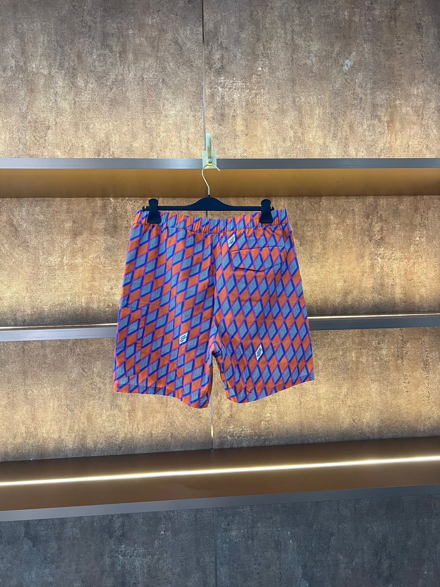 Louis Vuitton LV Diamond Shorts Size US 28 / EU 44 - 2 Thumbnail