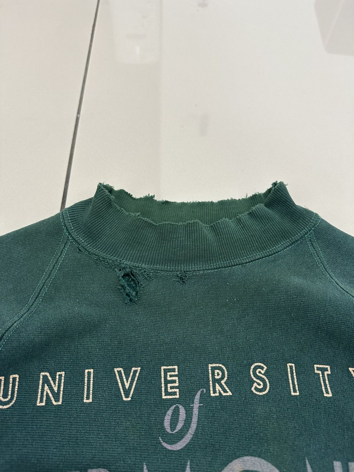 Champion Trashed Vtg 80’s Champion Sweatshirt Universirty of Vermont Size US L / EU 52-54 / 3 - 5 Thumbnail